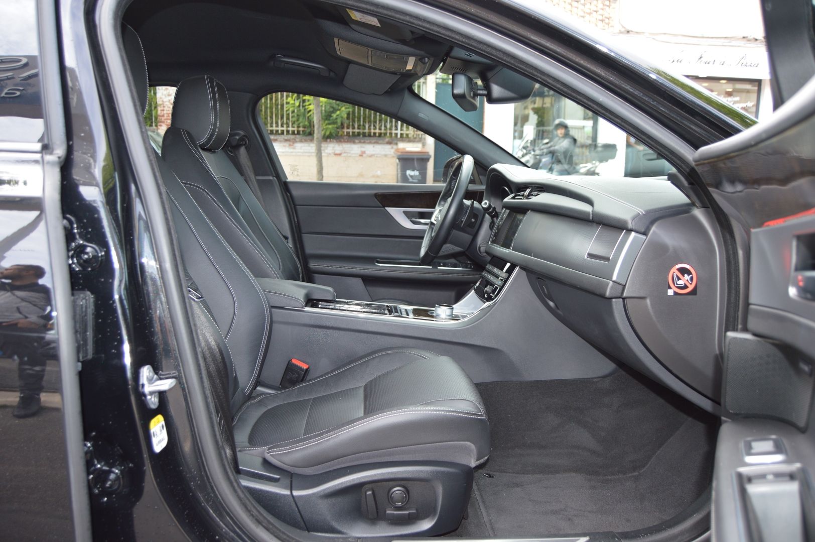 Jaguar XF 2.0D 180CH R-SPORT BVA