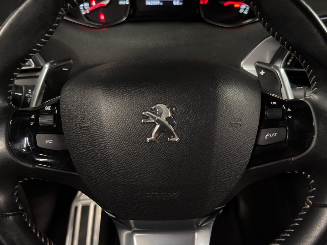 Peugeot 308 II PHASE 2 ALLURE 1.2 TURBO 130 BOITE AUTO EAT8 TOIT PANO APPLE & ANDROID - GARANTIE 1an