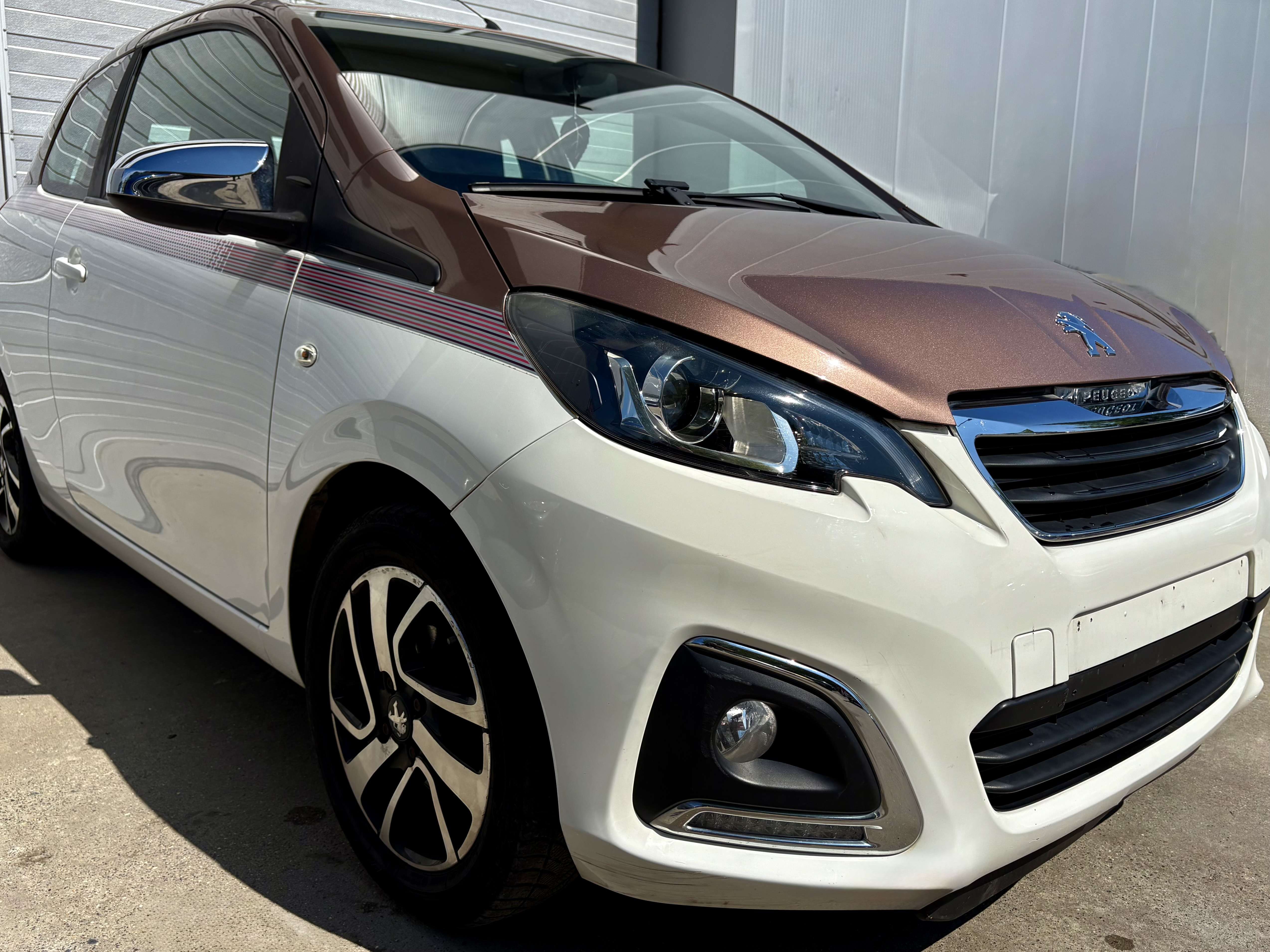 Peugeot 108 108 1.2 PureTech Allure NVLE COURROIE !!!