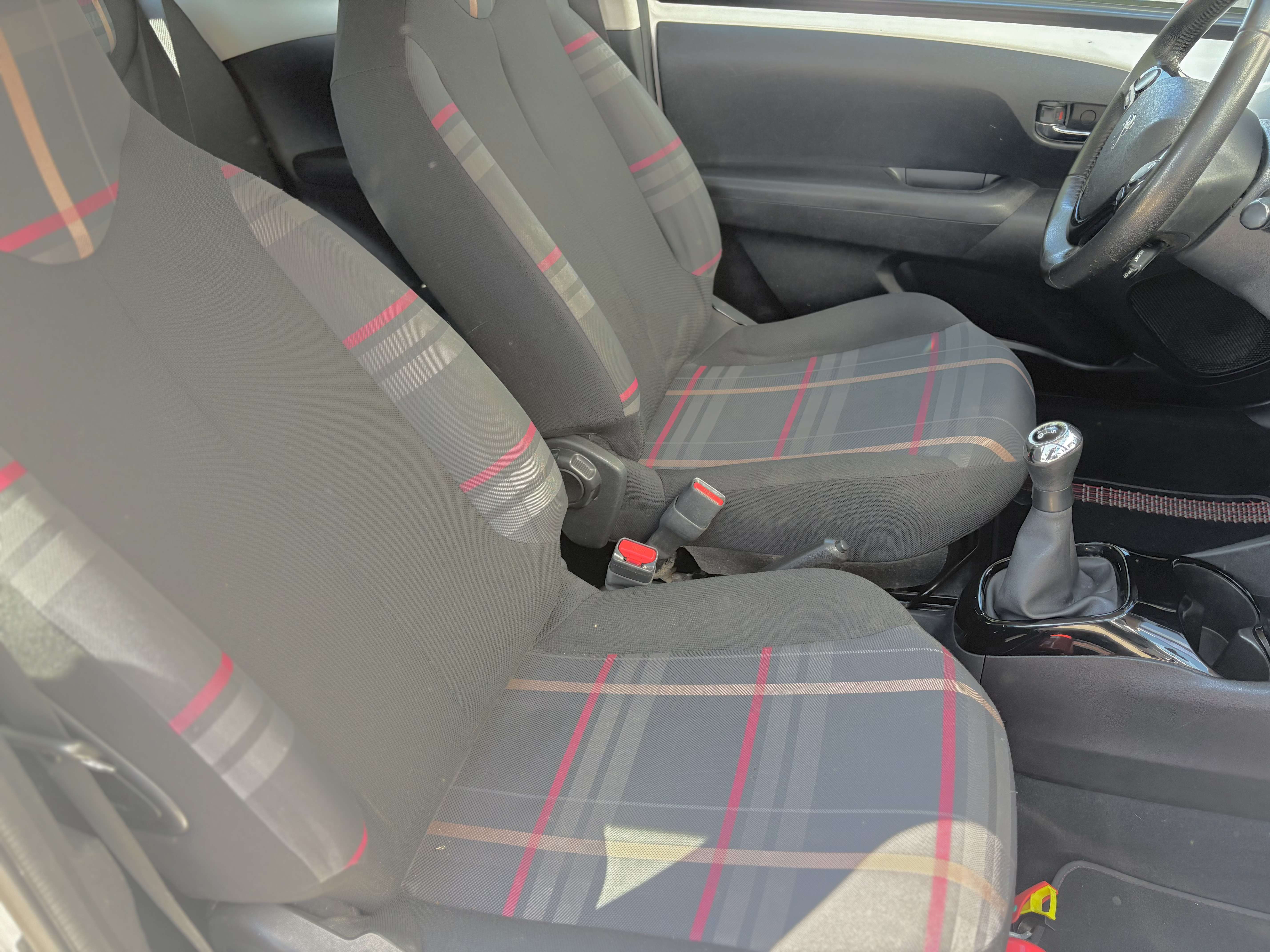 Peugeot 108 108 1.2 PureTech Allure NVLE COURROIE !!!