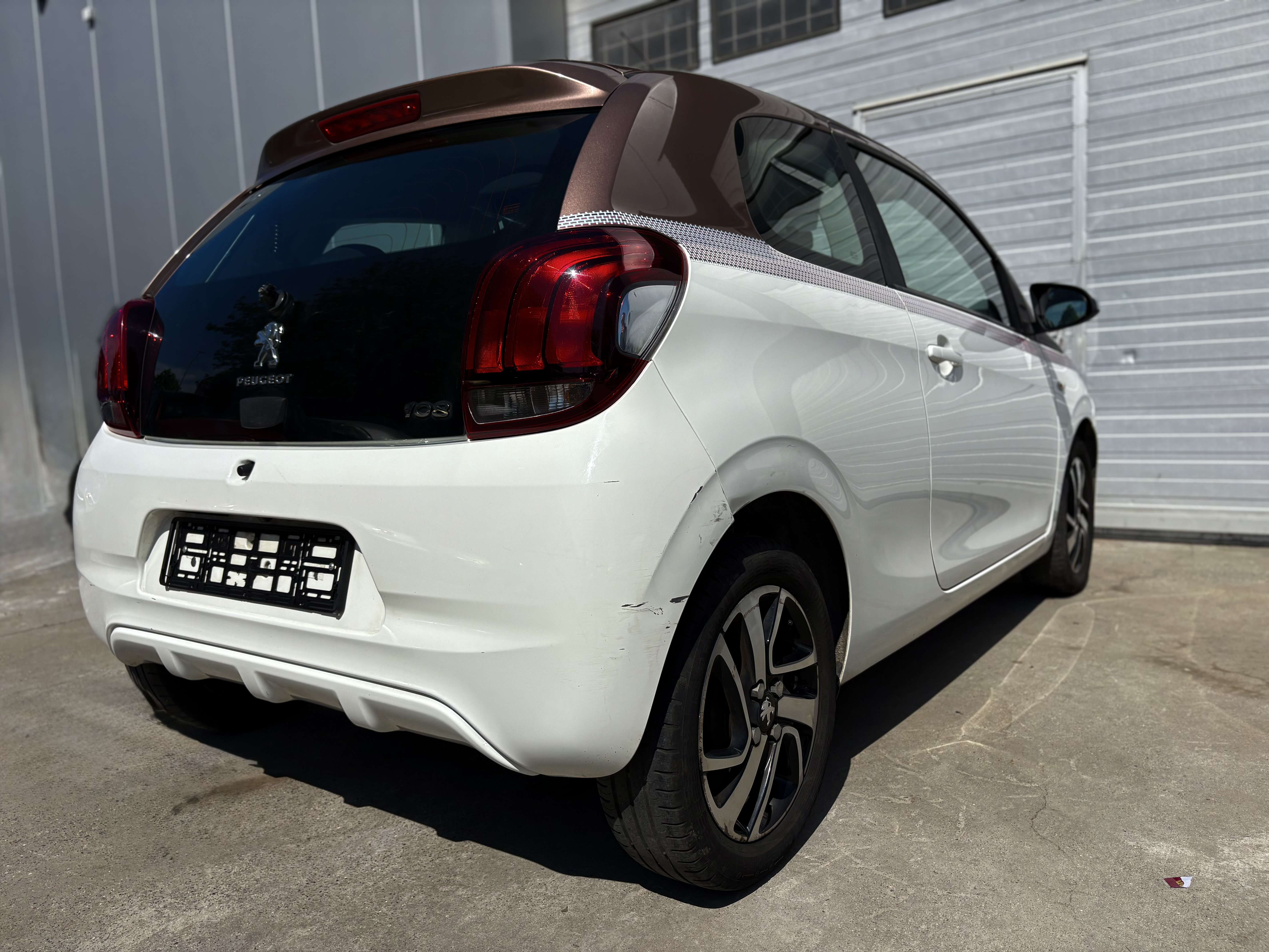 Peugeot 108 108 1.2 PureTech Allure NVLE COURROIE !!!