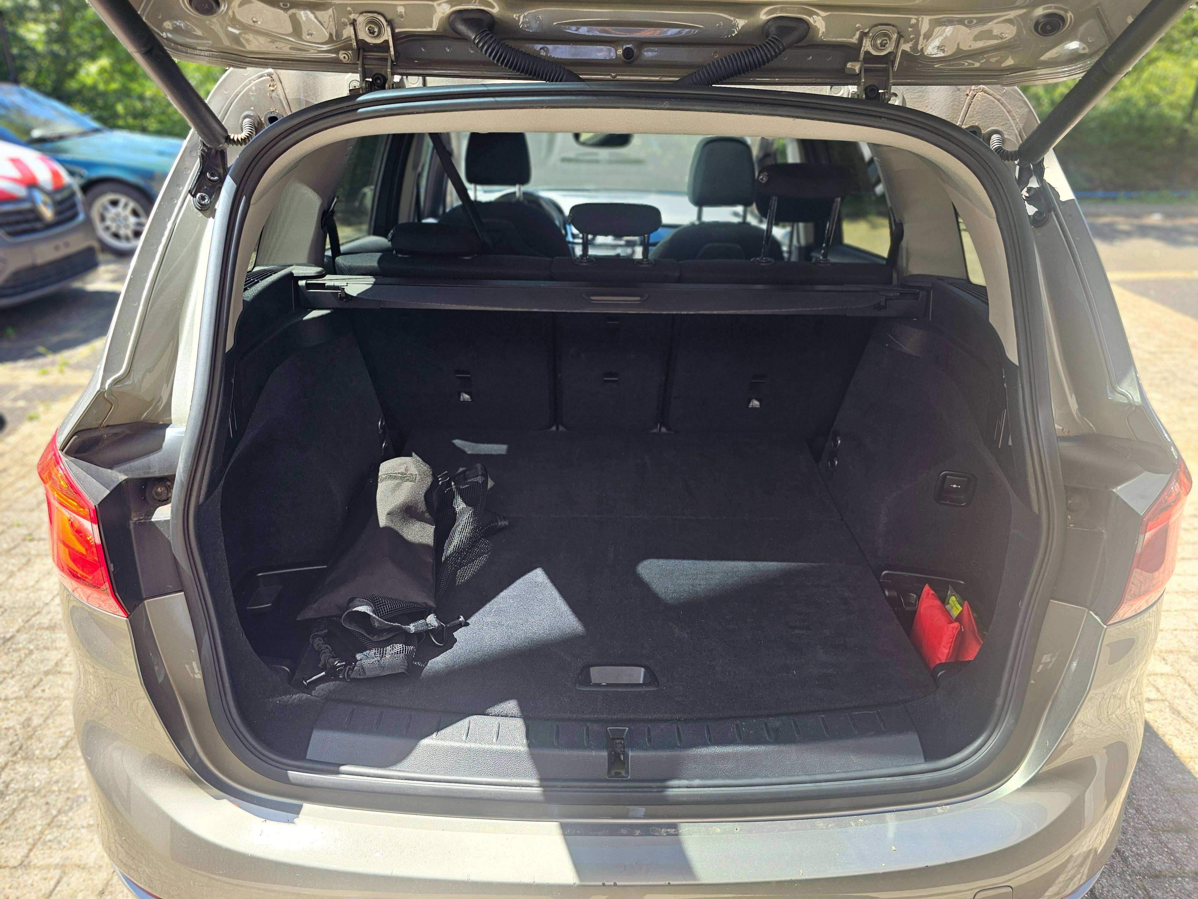 BMW 218 Gran Tourer 218 dXA