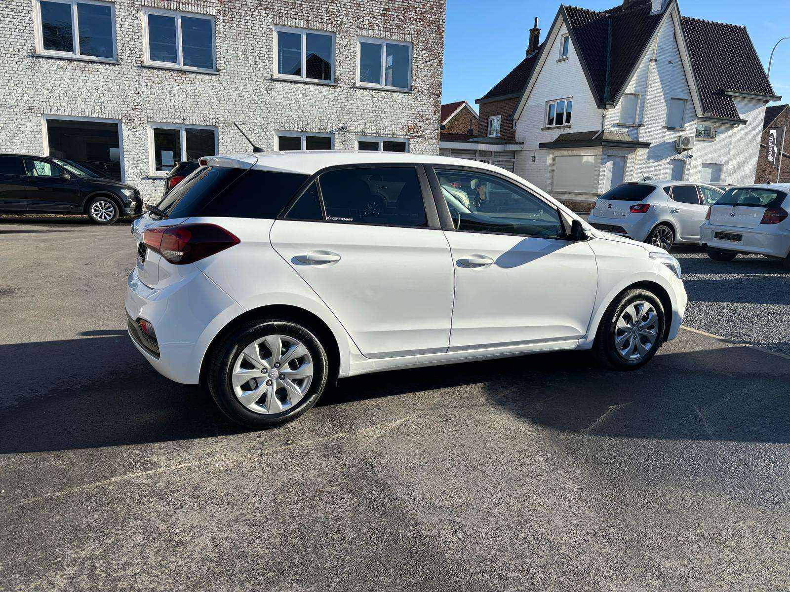 Hyundai i20 1.2i*AIRCO CRUISE USB CARPASS 12 MAANDEN GARANTIE