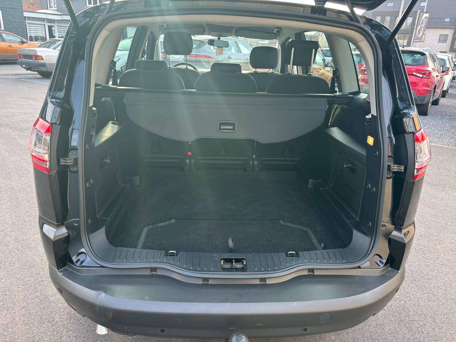 Ford S-Max 1.6 TDCi Trend*NAV PARKSENSOR 33000KM!!!!