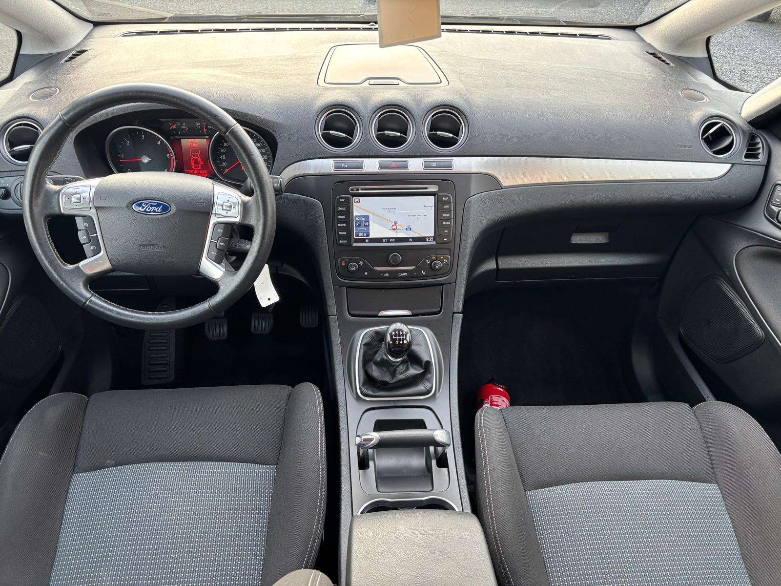 Ford S-Max 1.6 TDCi Trend*NAV PARKSENSOR 33000KM!!!!