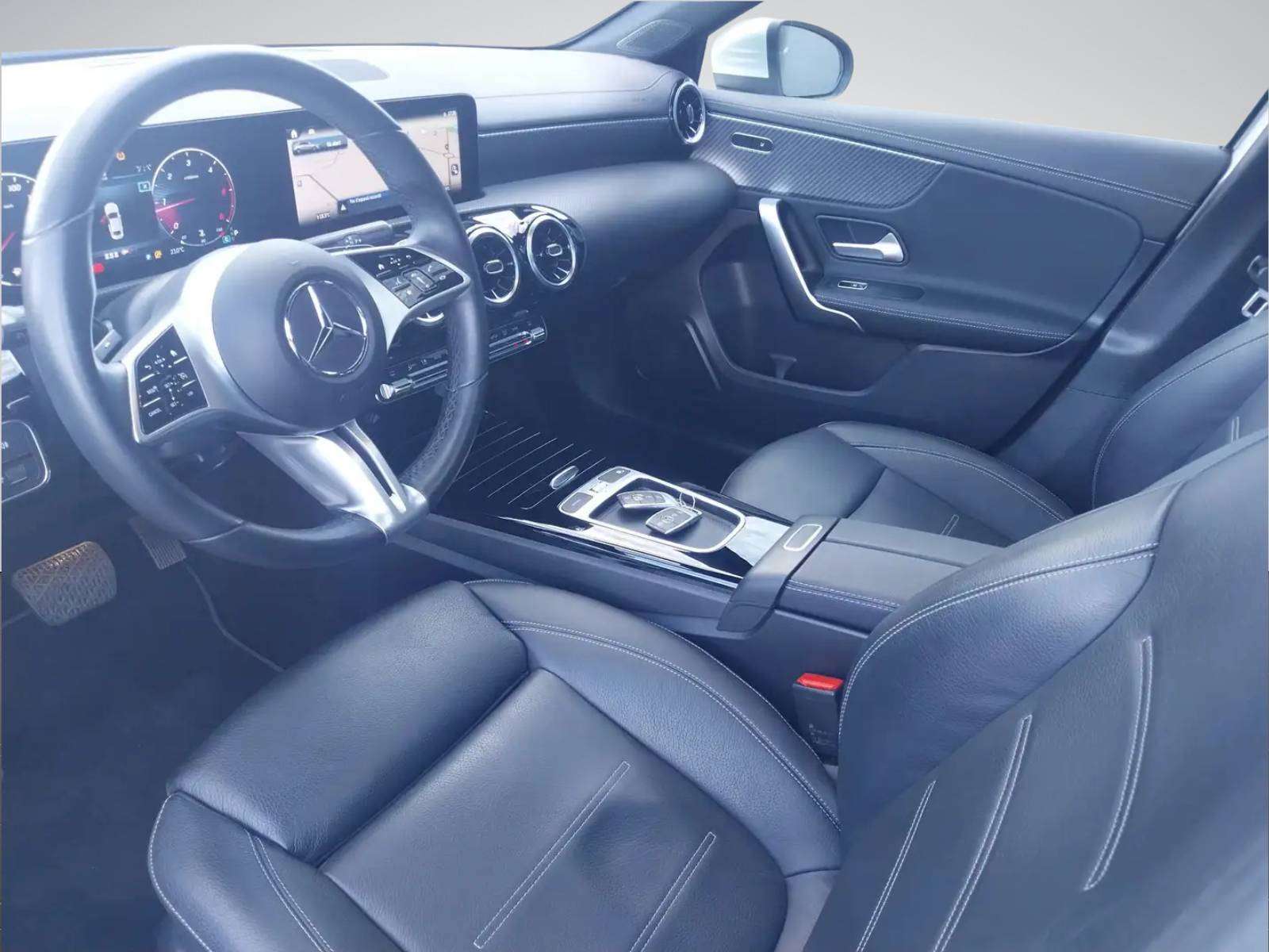 Mercedes-Benz A 200 A Sedan 200 d AMG/TOIT.OUVRANT/GPS/CAMERA/GARANTIE