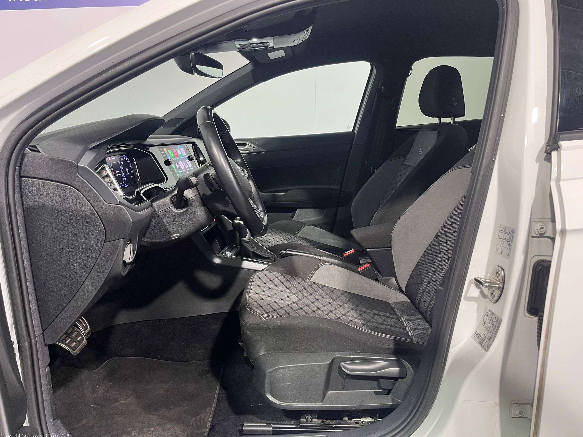 Volkswagen Taigo 1.0 TSI DSG | R-LINE | NETTO: 18.200€ | CARPLAY