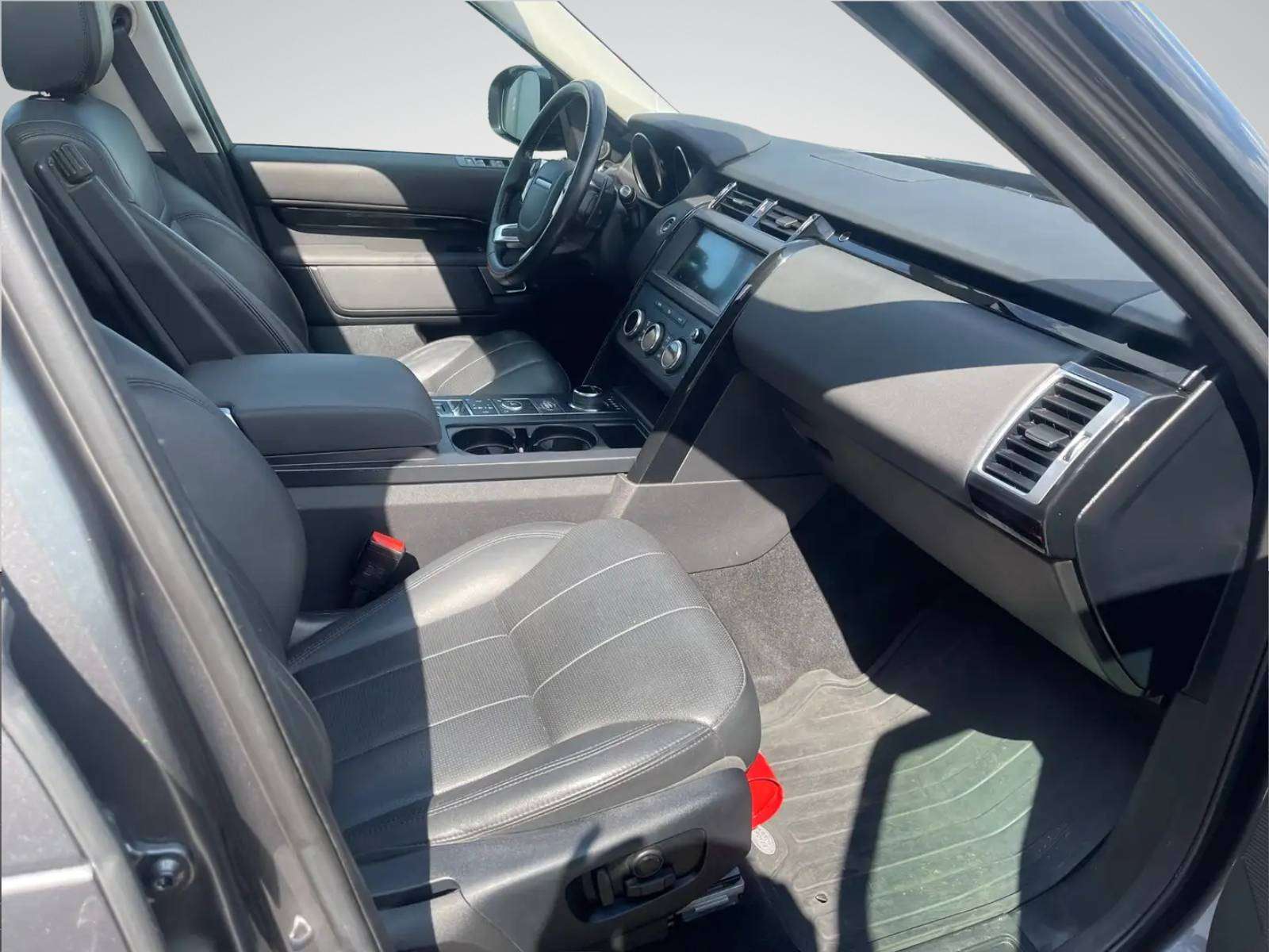 Land Rover Discovery 2.0 SD4 SE (EU6d-TEMP) // TOIT PANO OUVRANT //