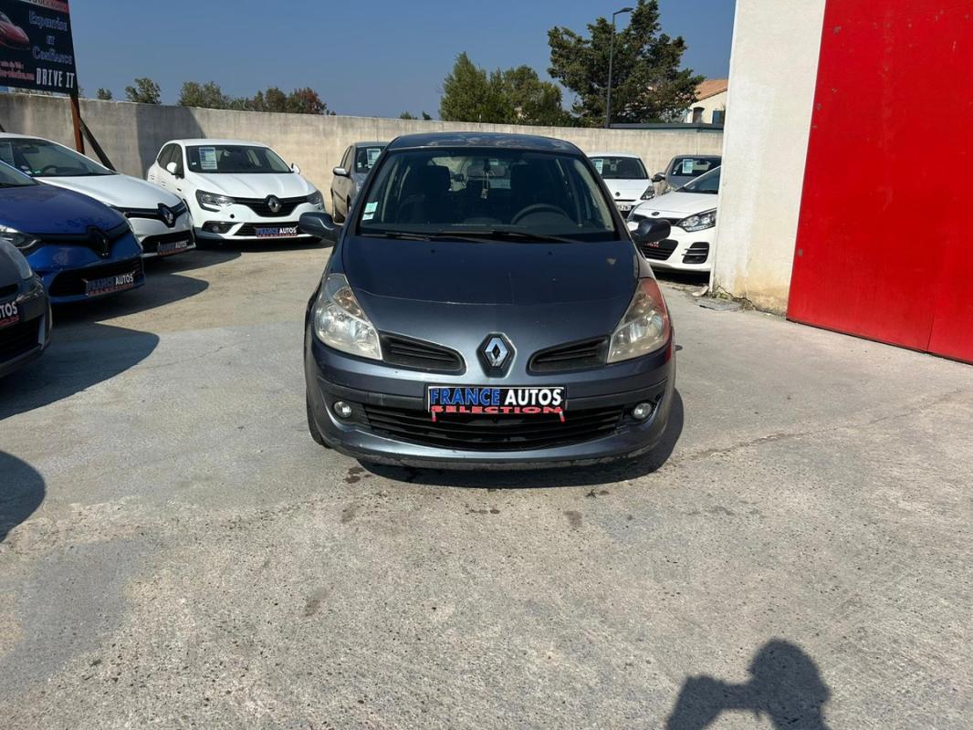 Renault Clio III ENTRETIEN COMPLET 1.5L DCI KIT DE DISTRIBUTION P.E NEUVE RÉVISÉE ET GARANTIE