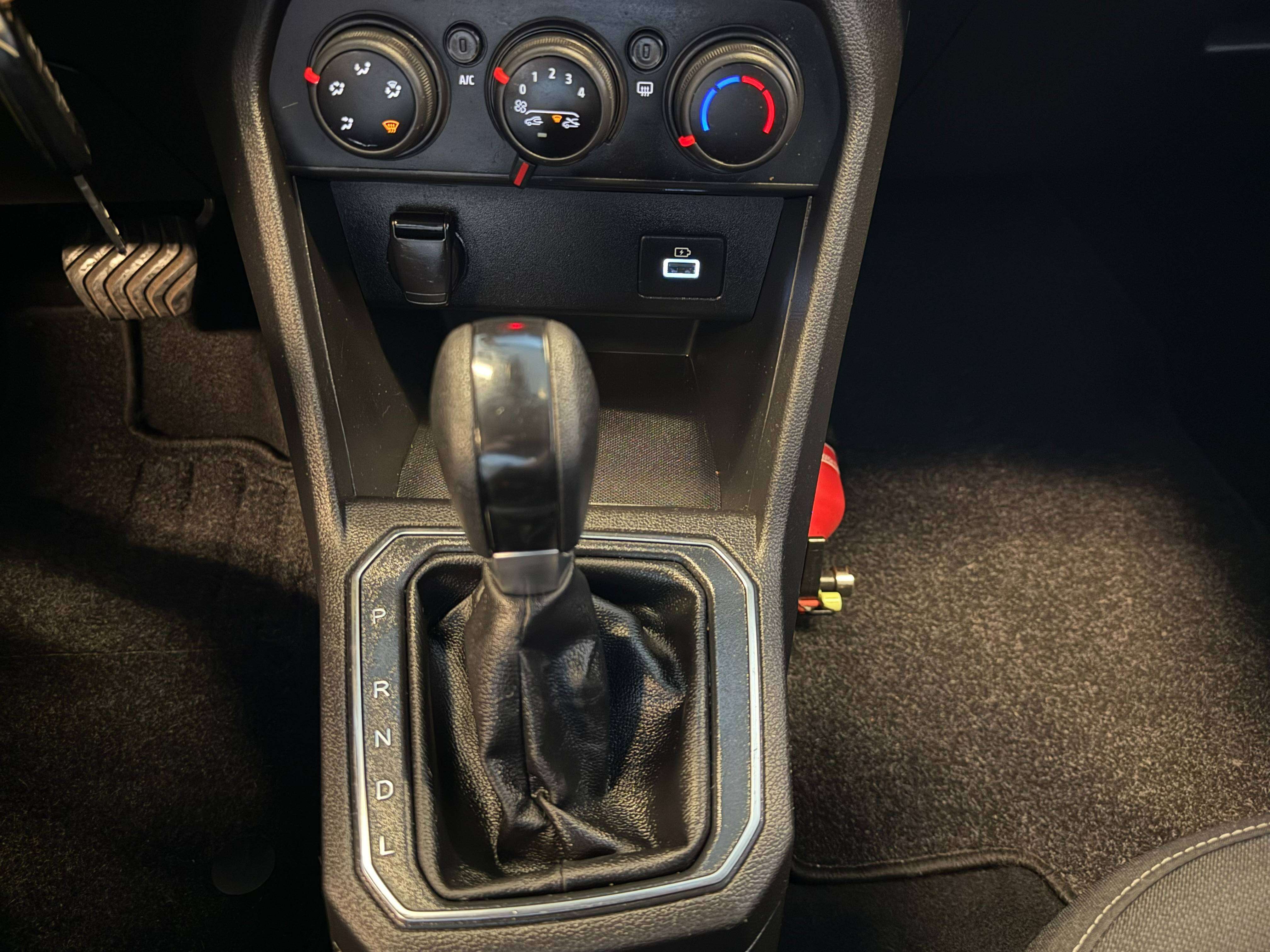 Dacia Sandero Sandero Stepway 1.0 TCe*CARPLAY*CAMERA*GARANTIE12M