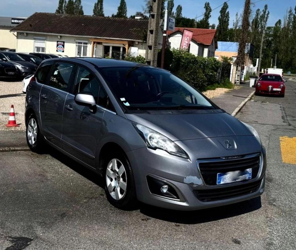 Peugeot 5008 1.2 PT 130 CV Active Business 7 PLACES