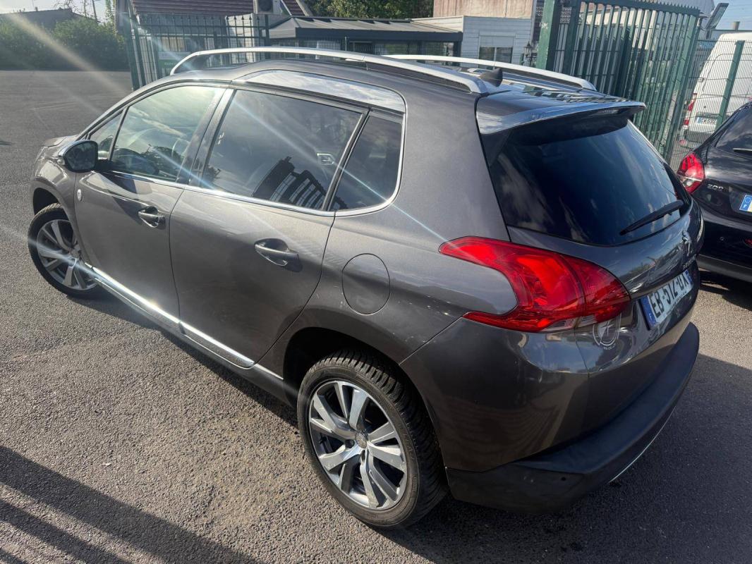Peugeot 2008 (2) 1.2 PURETECH 110 S&S CROSSWAY