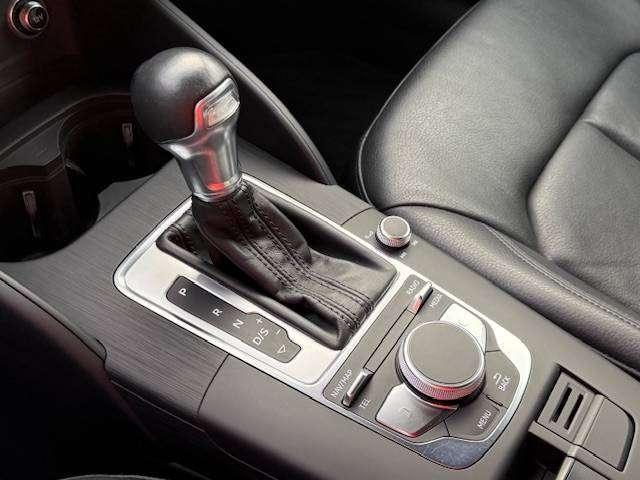 Audi A3 A3 Sportback 30 TFSI g-tron S tronic / 1er Main