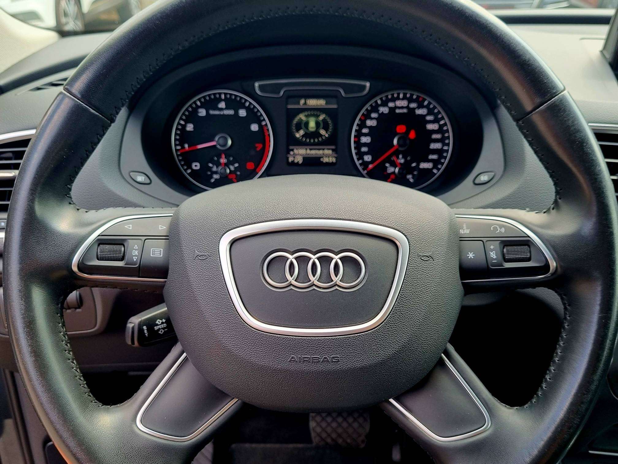 Audi Q3 1.4 TFSI S tronic / Sport / 1er Main / Led / Navi