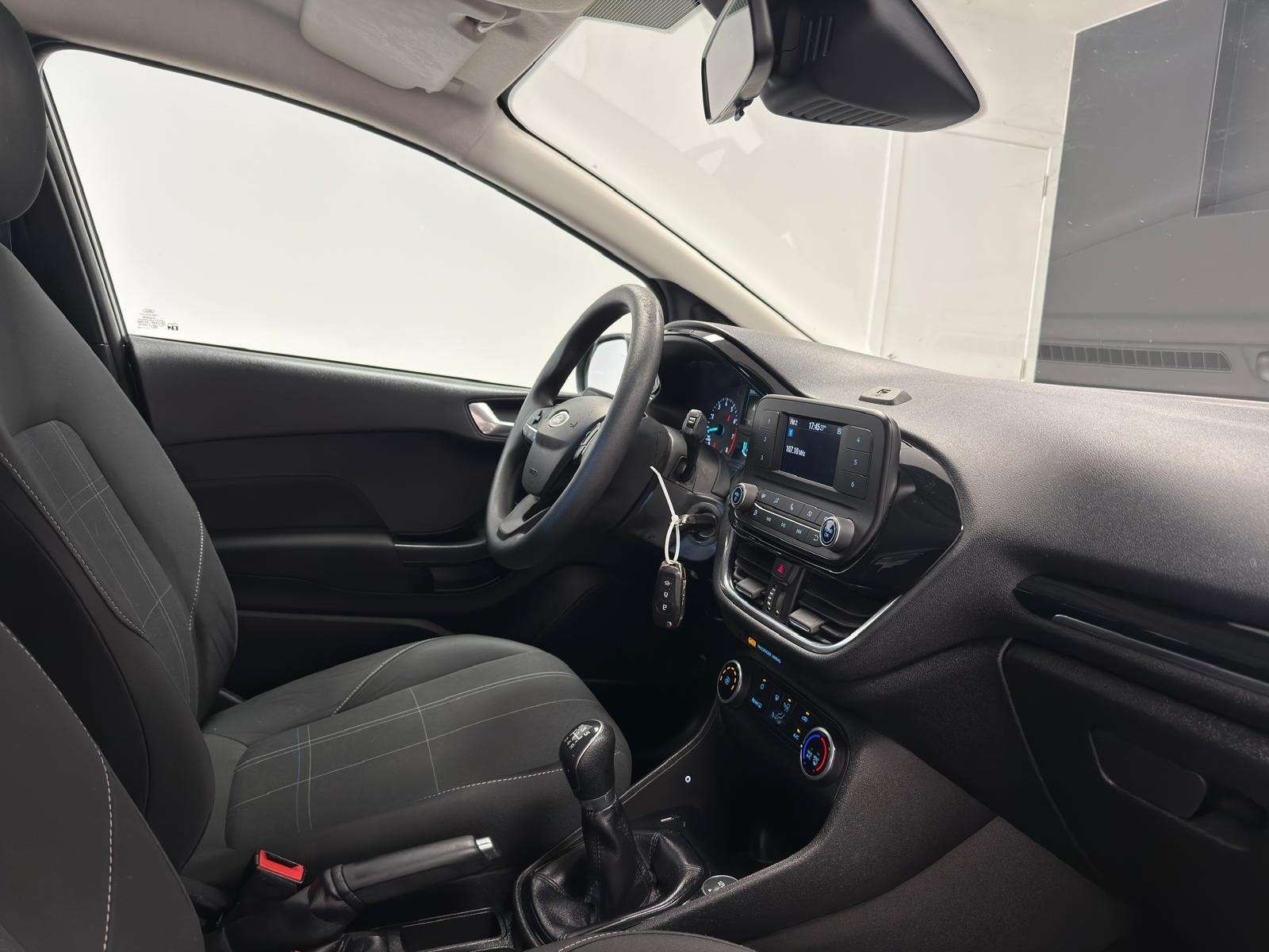 Ford Fiesta Fiesta 1.1i Business Class NEW MOD*GARANTIE 12 MOI