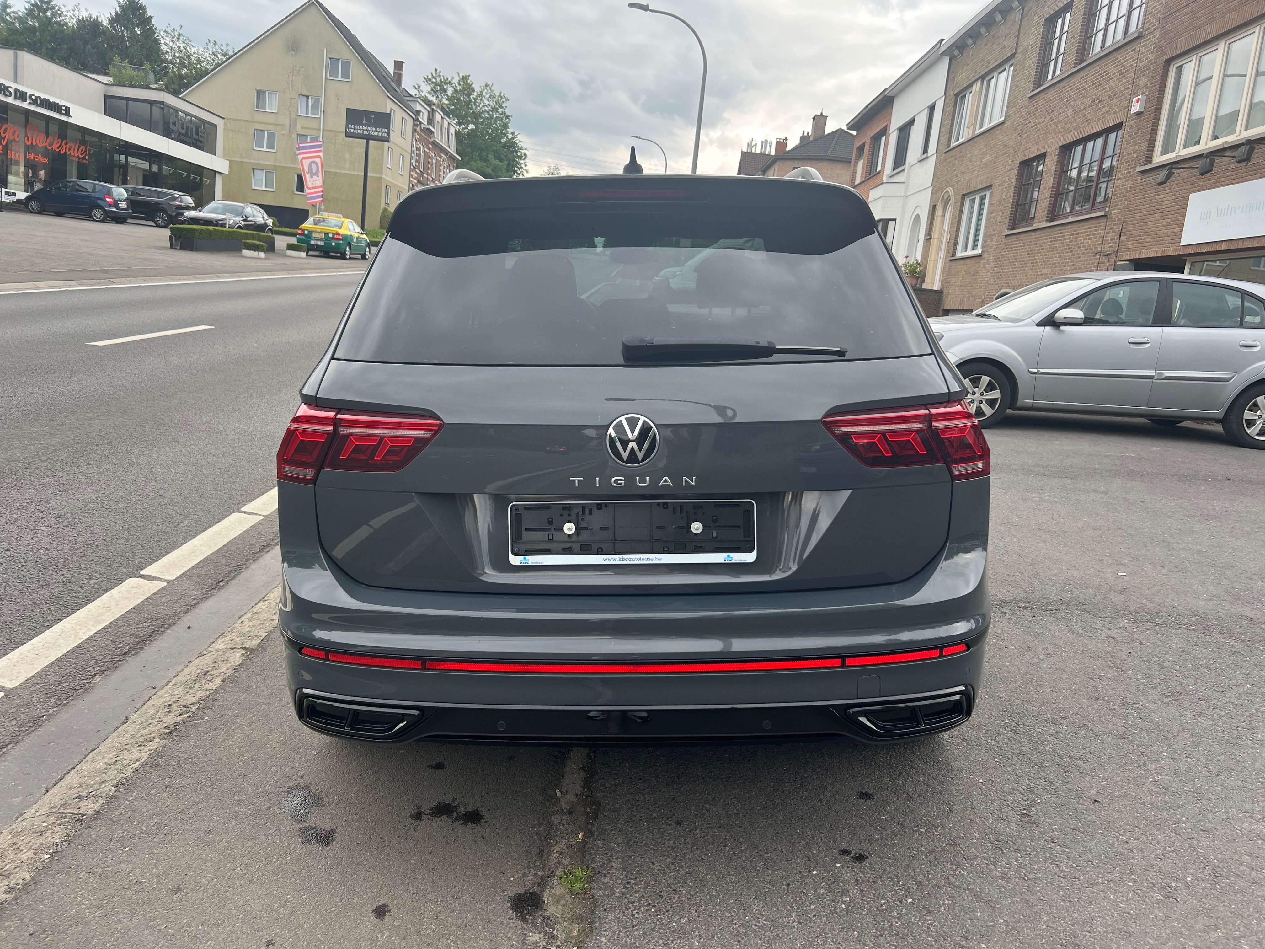 Volkswagen Tiguan 1.5 TSI R-Line DSG AUTOMATIQUE PACK BLACKSHADOW FULL GARANTIE CRÉDIT 100%