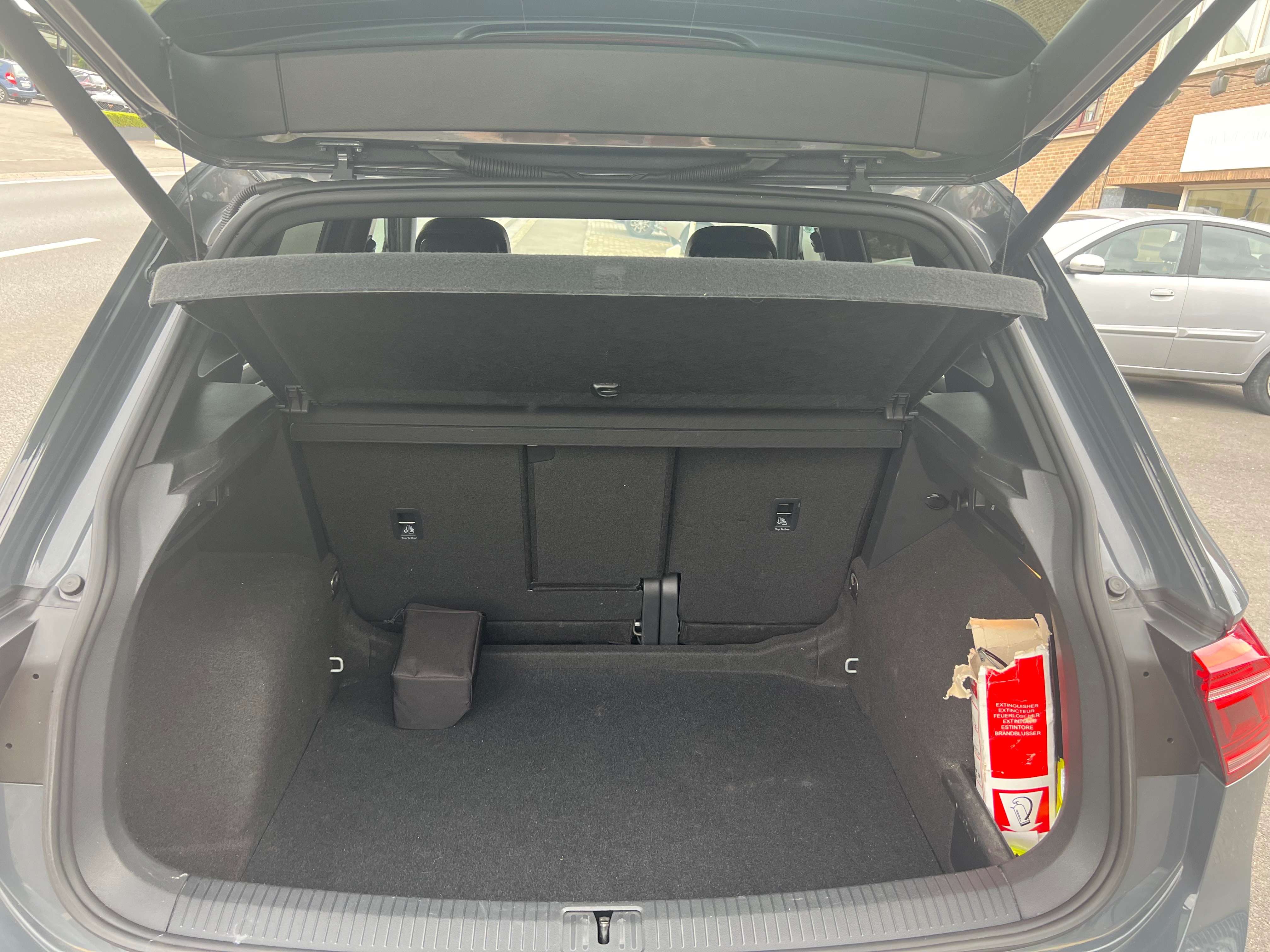 Volkswagen Tiguan 1.5 TSI R-Line DSG AUTOMATIQUE PACK BLACKSHADOW FULL GARANTIE CRÉDIT 100%