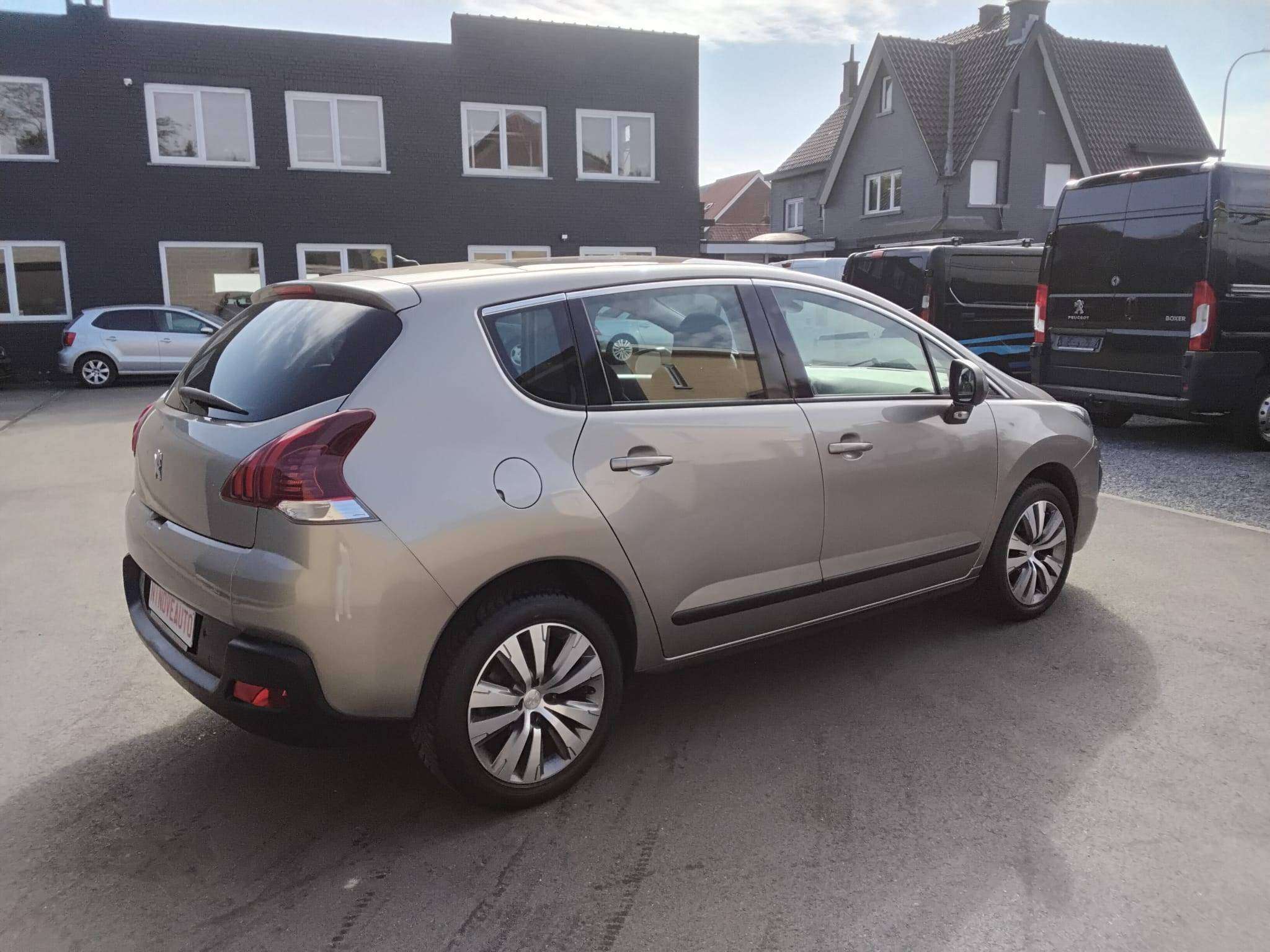 Peugeot 3008 1.6i Access PARHULP ACHTER AIRCO PANODAK BLUET CRUISE