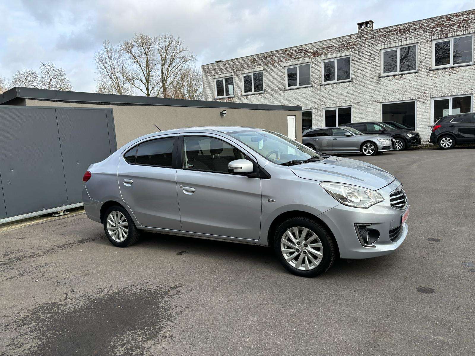 Mitsubishi Attrage 1.2i ClearTec Intense*AUTOMAAT*AIRCO*47000KM