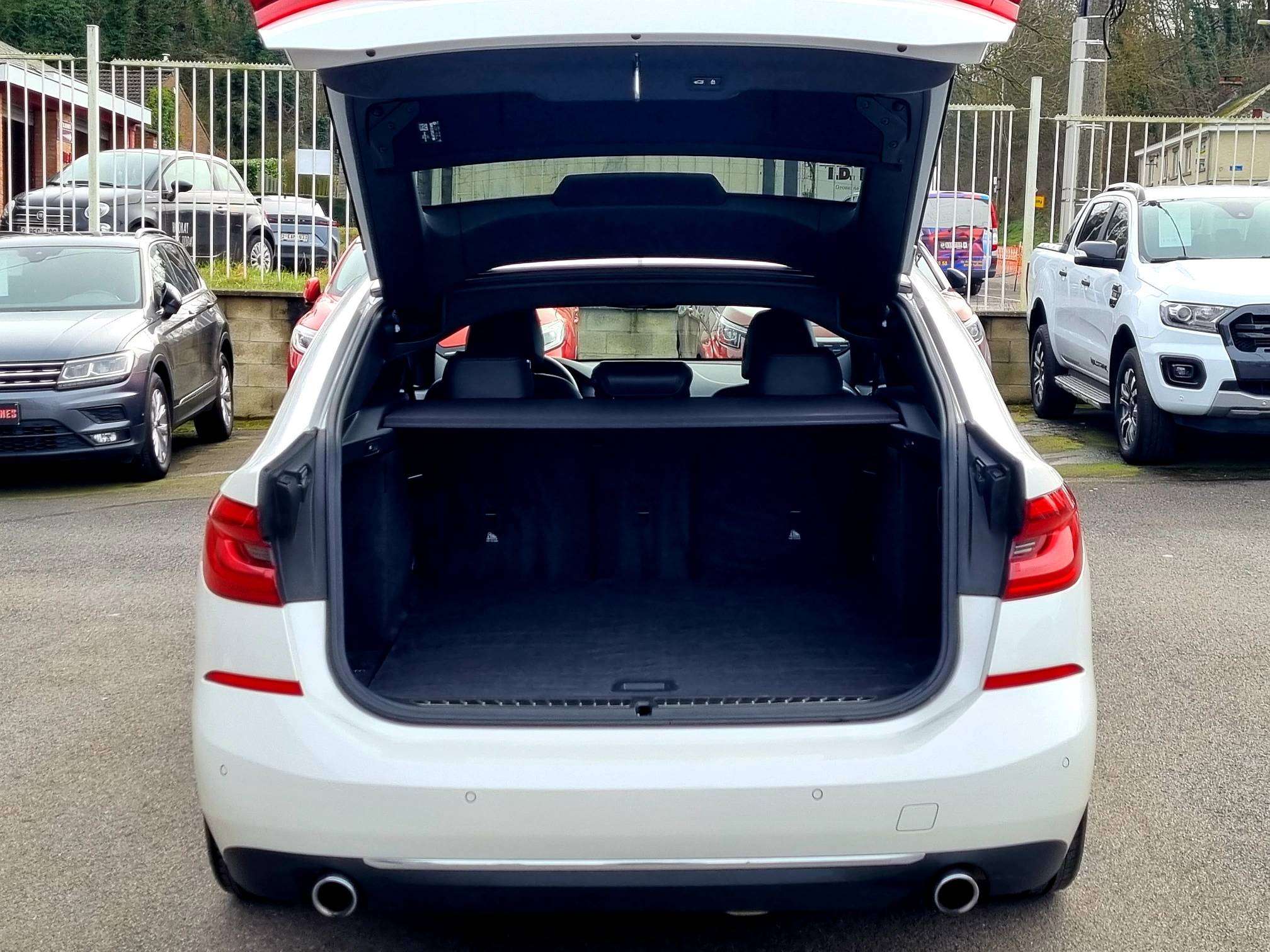 BMW 630 d Gran Turismo / Boite auto / 211 Cv / Full