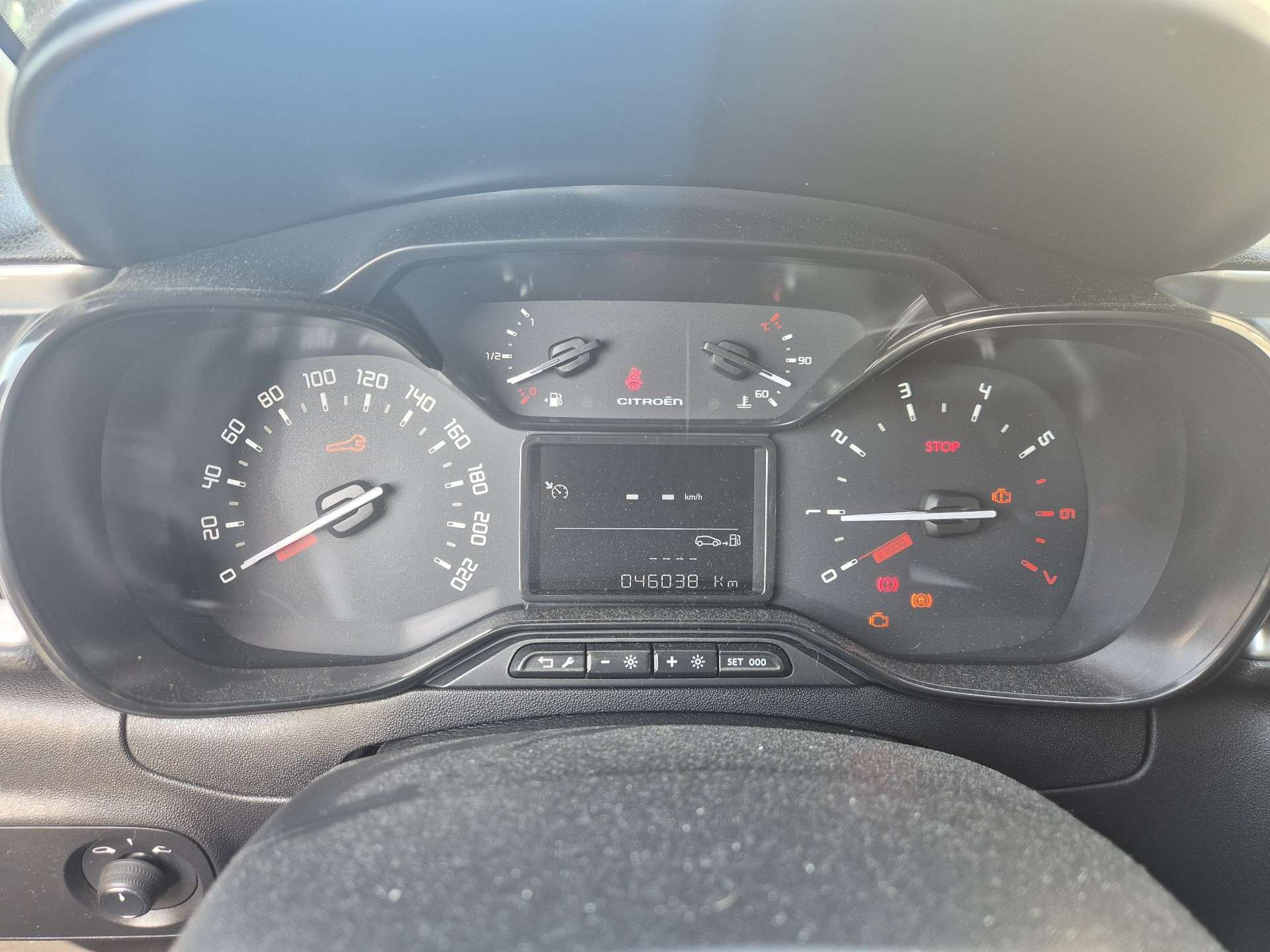 Citroen C3 1.2i Shine / Carplay / Moteur ok ! / Marchand ou E