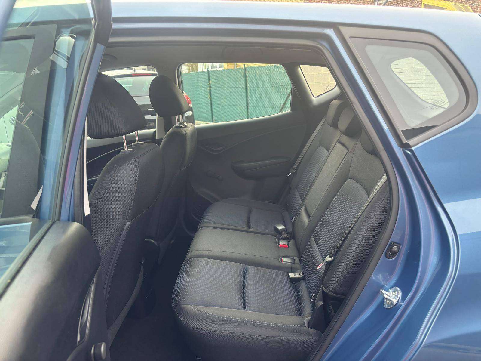 Hyundai iX20 1.4i Pop*NAV BLUETH USB AIRCO 1JAAR GARANTIE Eu6b