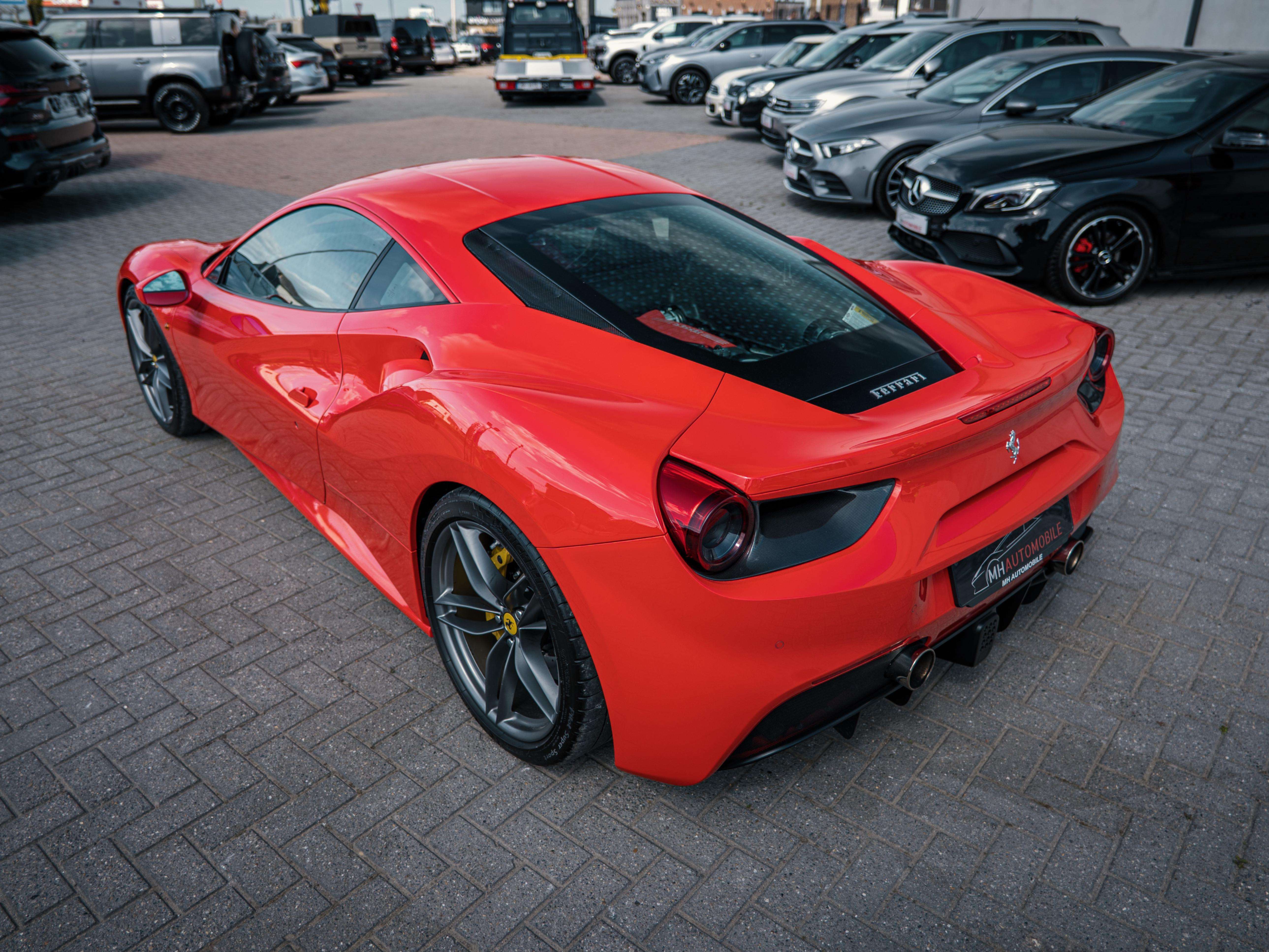 Ferrari 488 3.9 Turbo V8 F1