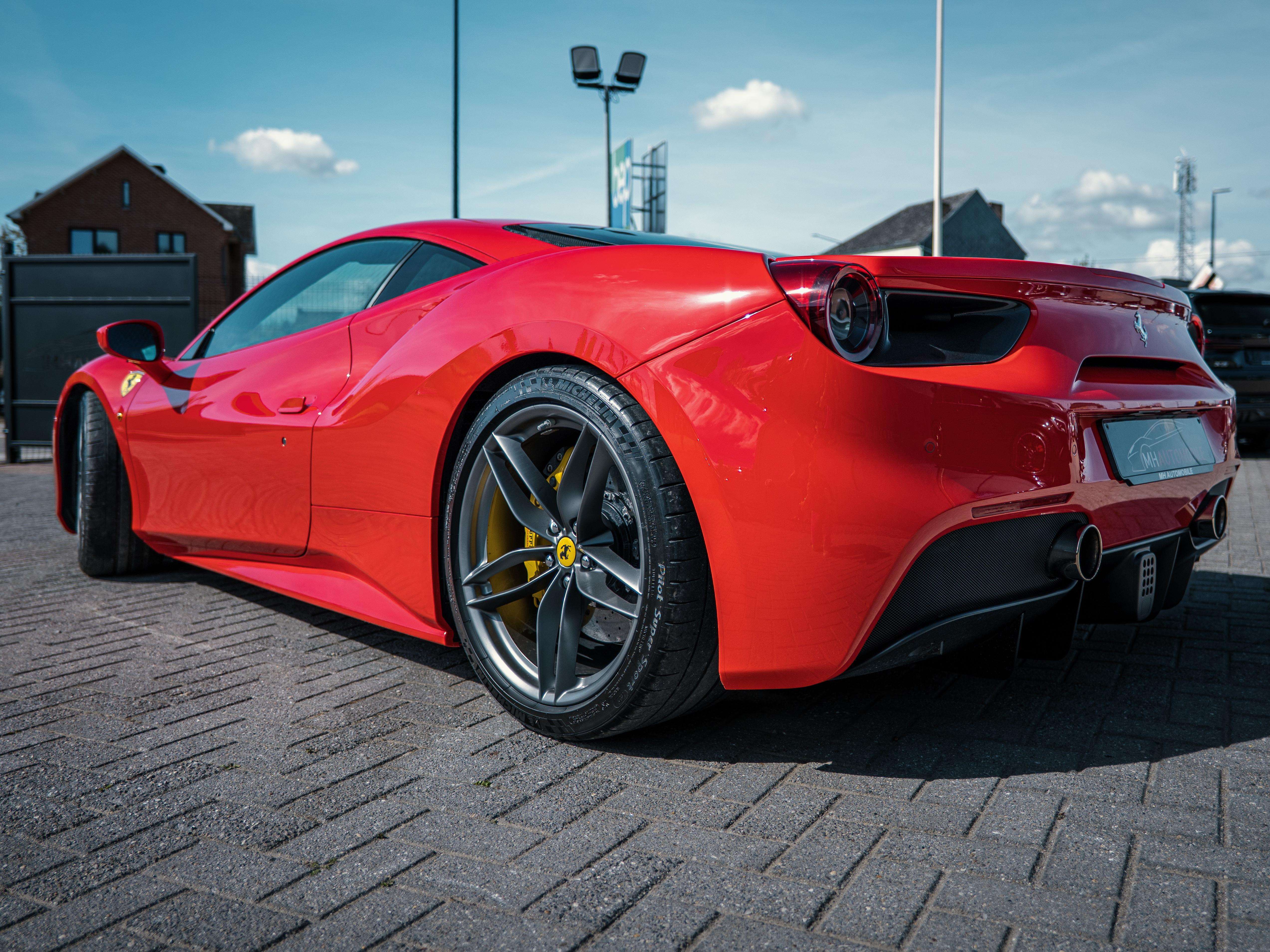 Ferrari 488 3.9 Turbo V8 F1