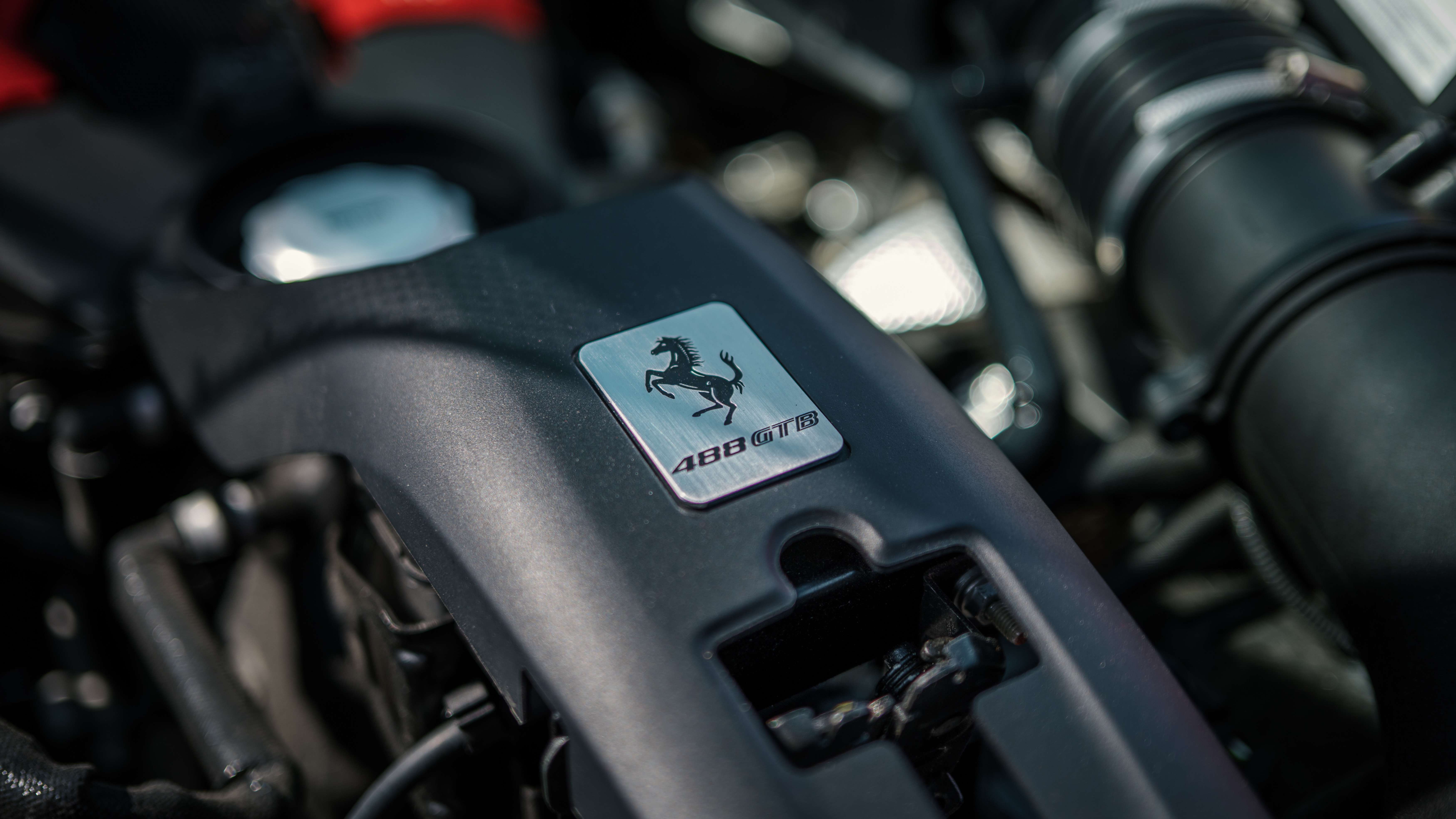 Ferrari 488 3.9 Turbo V8 F1