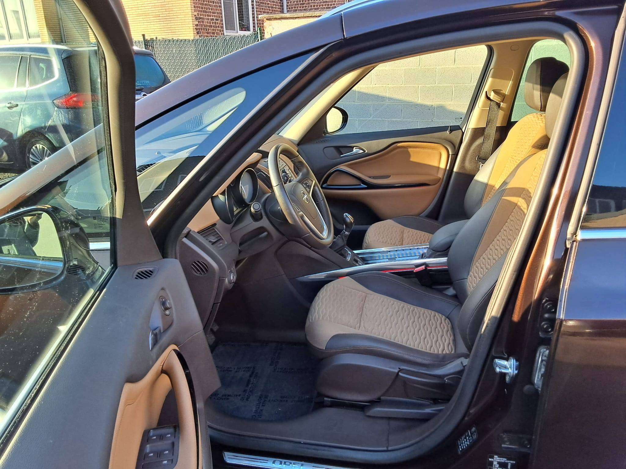 Opel Zafira Tourer 1.4 TURBO COSMO NAVI PARKHULP CAM BLUETOOTH CRUISE