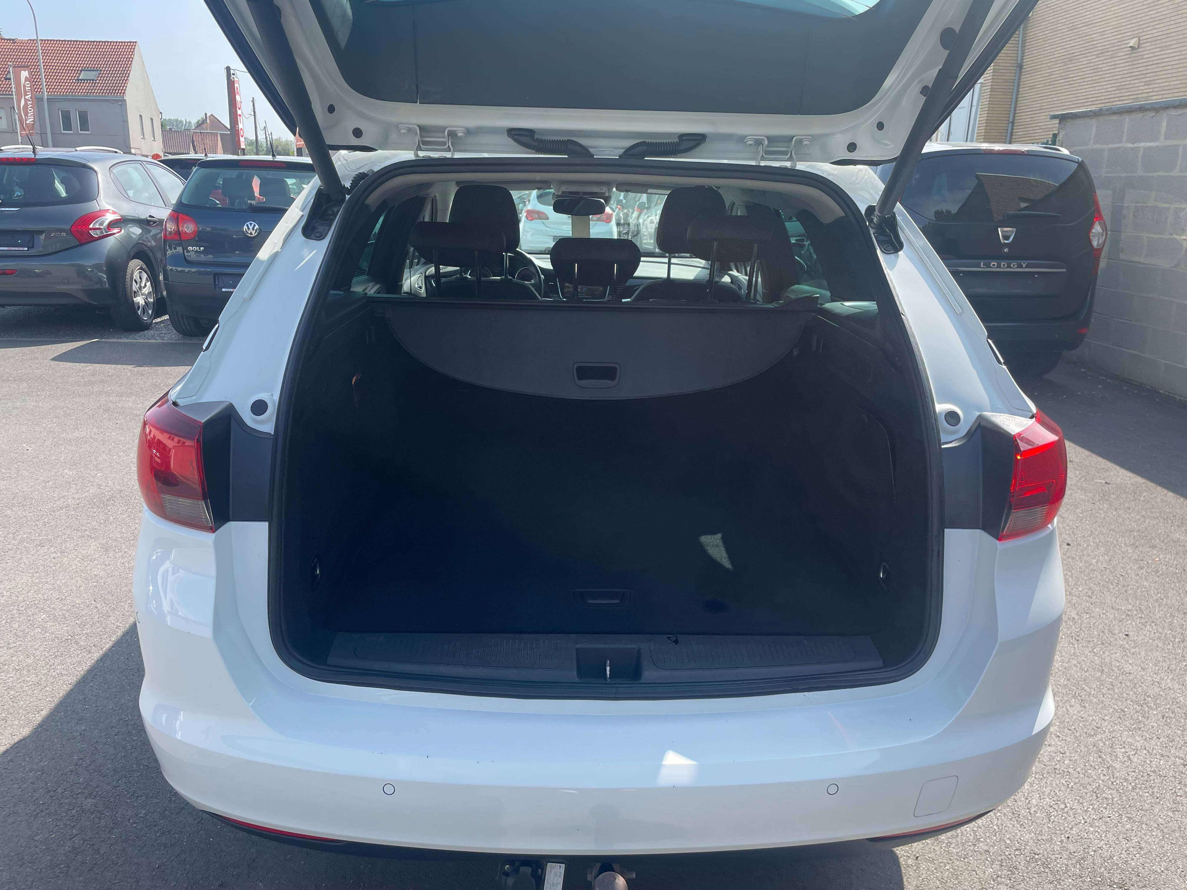 Opel Astra d Sports Tourer+1.6d CDTi ECOTE*CAM NAV BLUET EU6d