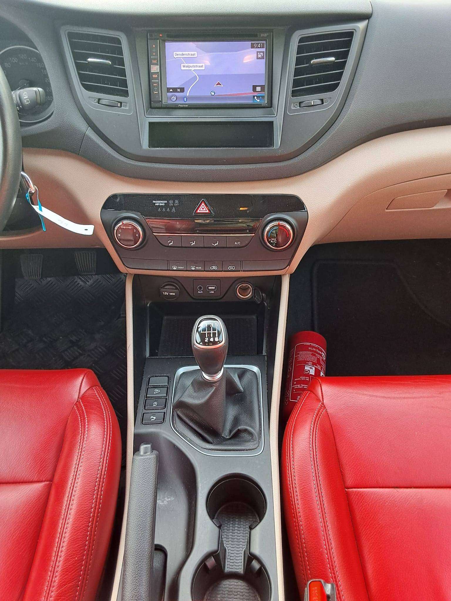 Hyundai TUCSON 1.6 GDi 2WD NAVI BLUET TREKHAAK AIRCO CRUISE