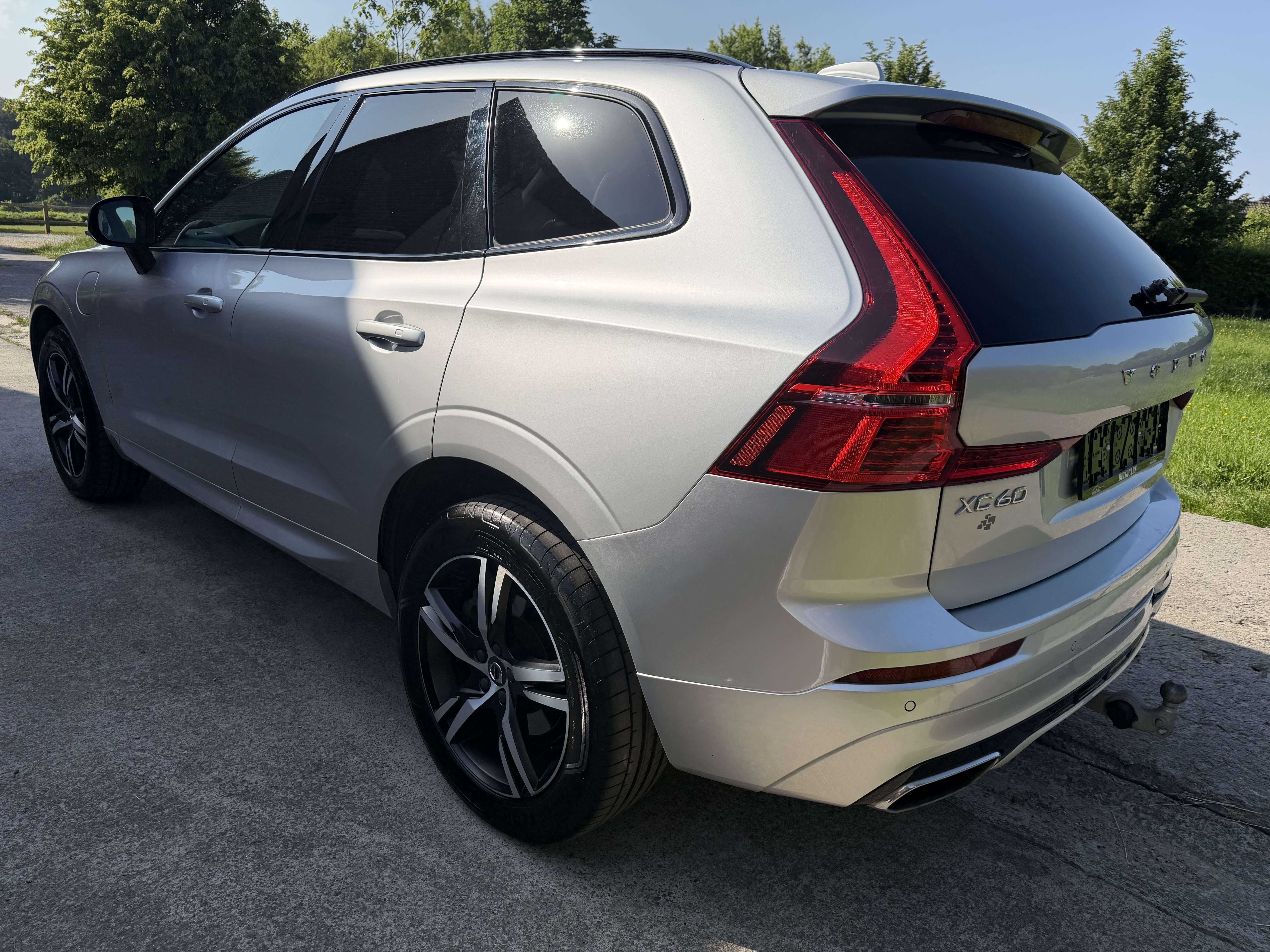 Volvo XC60 2.0 T6 AWD PHEV Geartronic *PANO*CUIR*CAM*