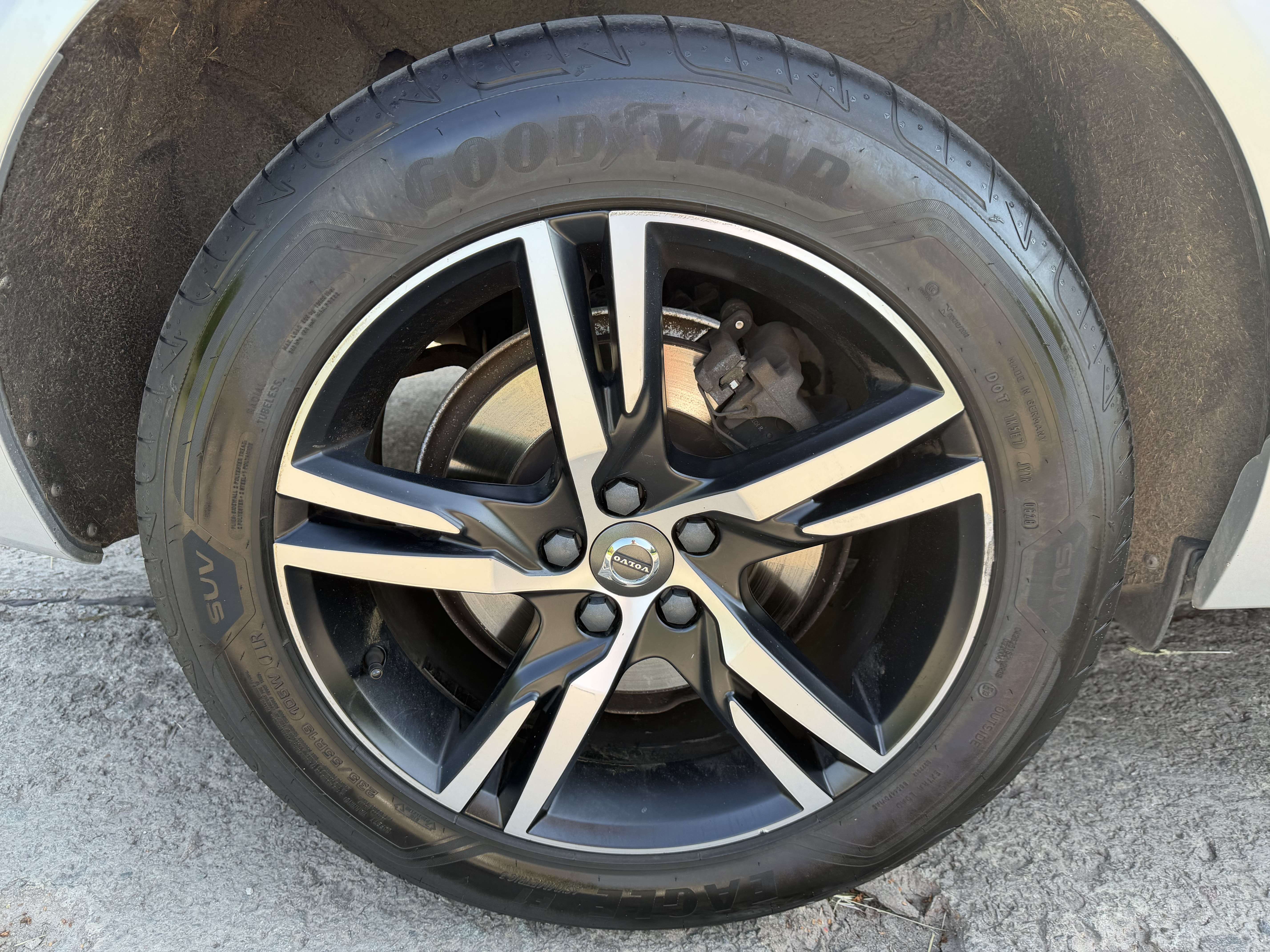Volvo XC60 2.0 T6 AWD PHEV Geartronic *PANO*CUIR*CAM*