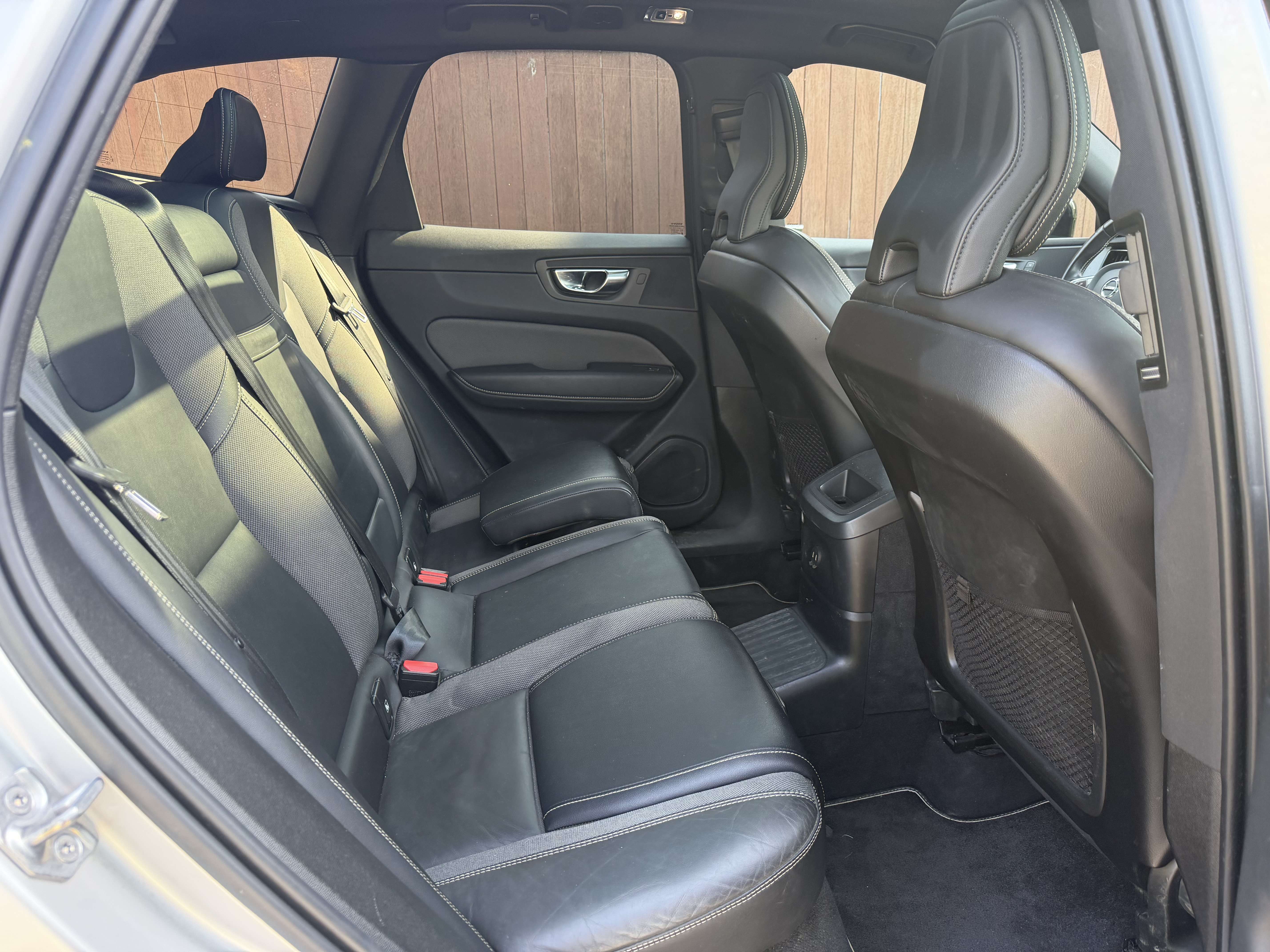 Volvo XC60 2.0 T6 AWD PHEV Geartronic *PANO*CUIR*CAM*