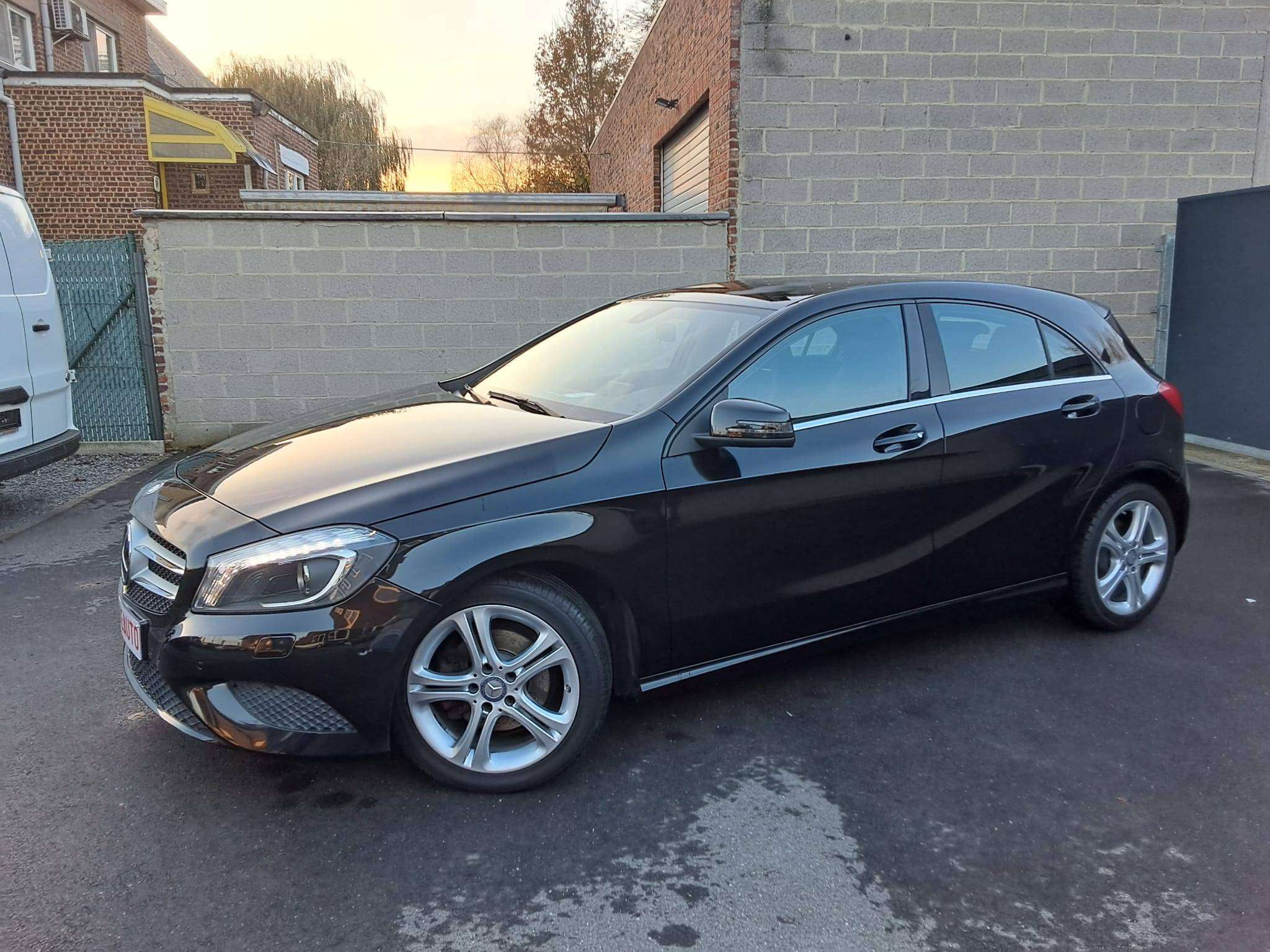 Mercedes-Benz A 180 1ste Eigenaar BT Parkhulp voor & achter