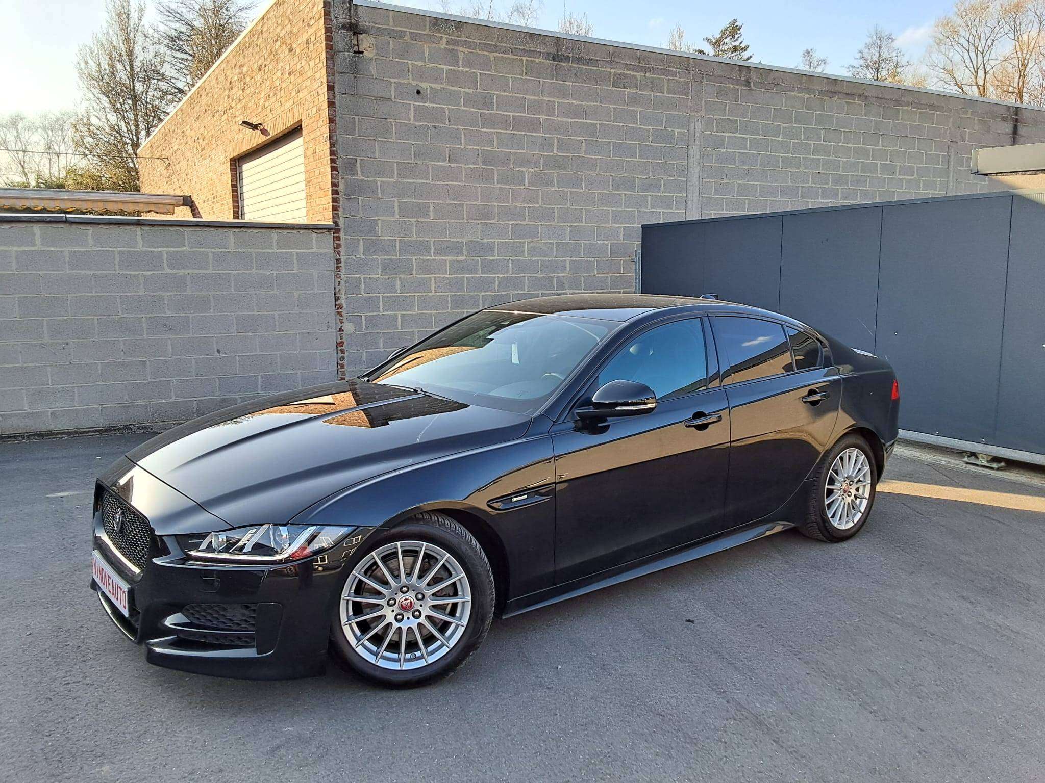 Jaguar XE 2.0 D E-Performance P R-SPORT NAVI CAM PARKH V&A