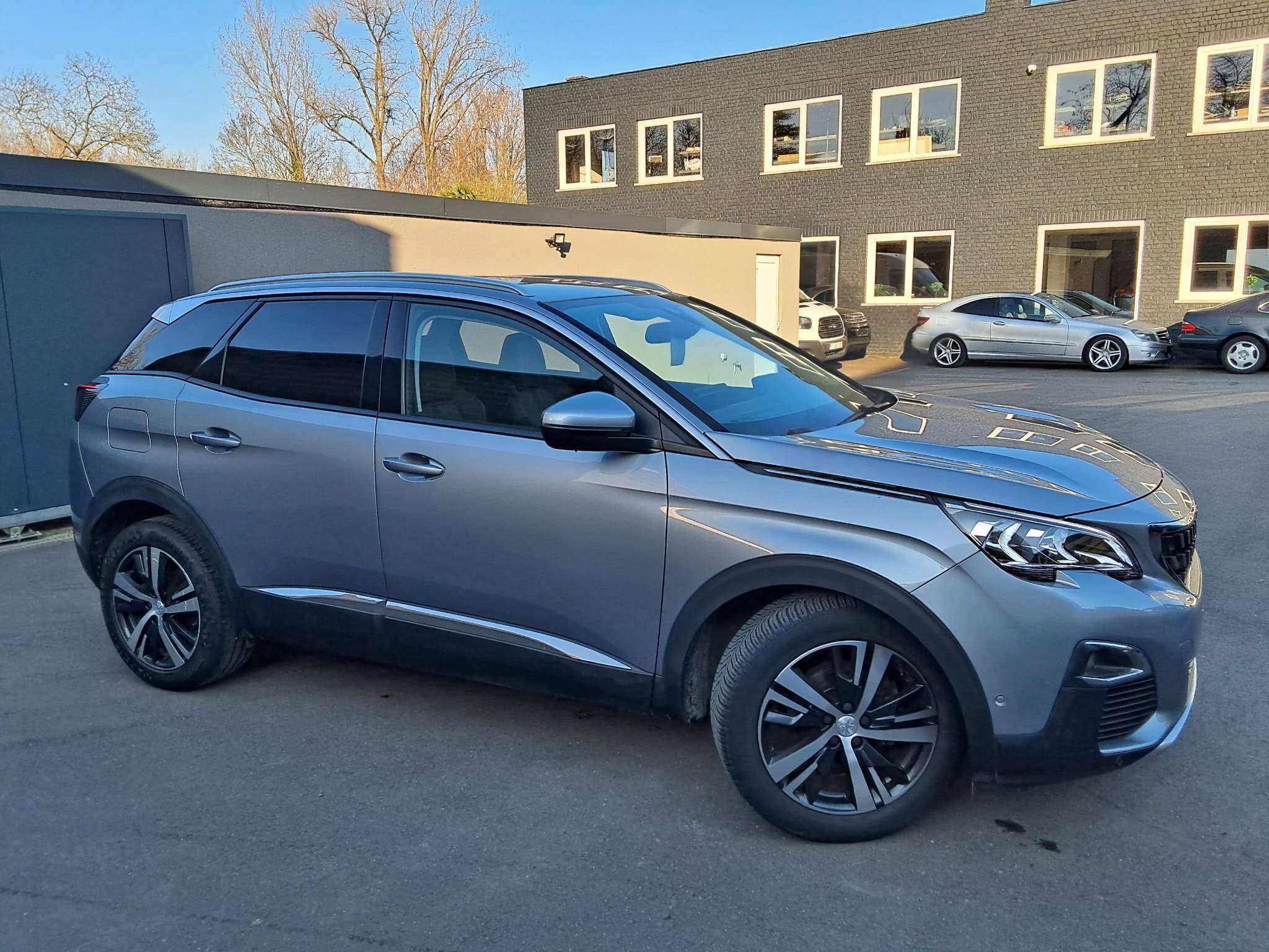 Peugeot 3008 1.5 BlueHDi Allure CARPLAY 360°CAM PANO DAK CRUISE