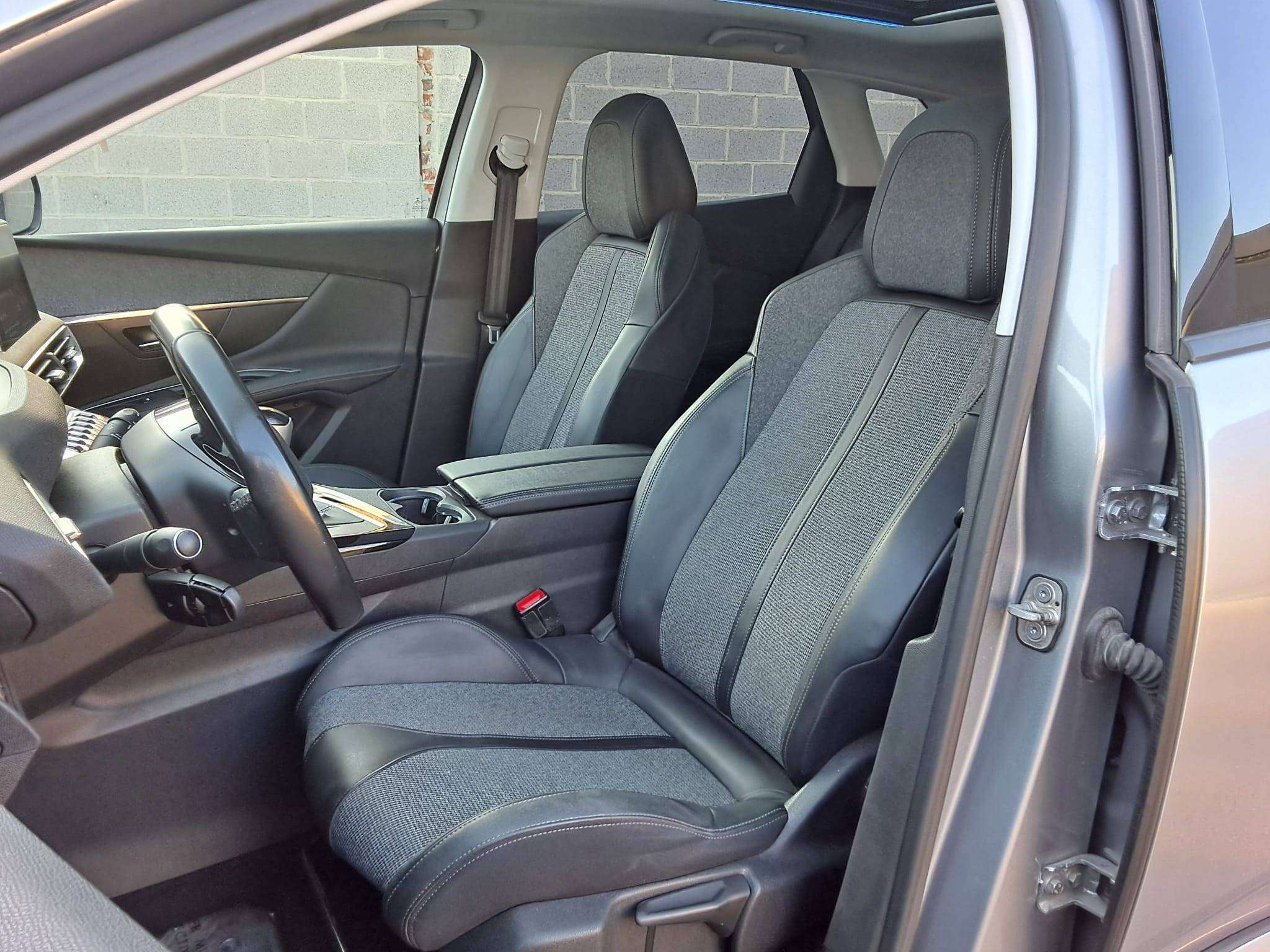 Peugeot 3008 1.5 BlueHDi Allure CARPLAY 360°CAM PANO DAK CRUISE