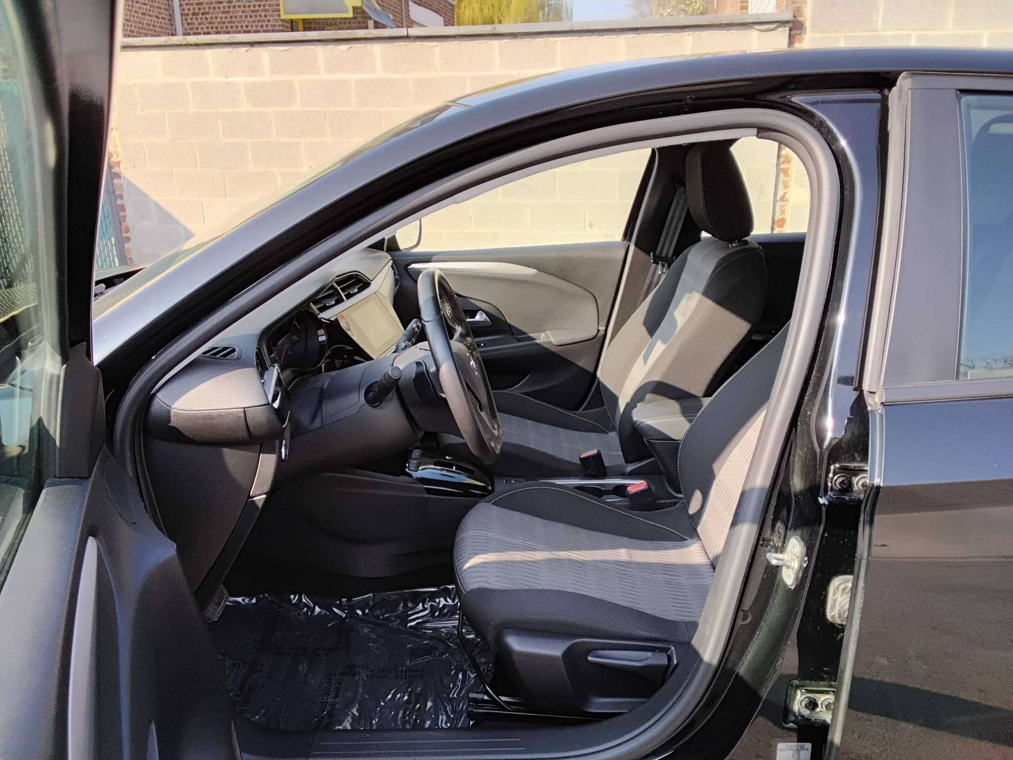 Opel Corsa 1.2 Turbo AUTOM CARPLAY CAM NAVI BLUET CRUISE