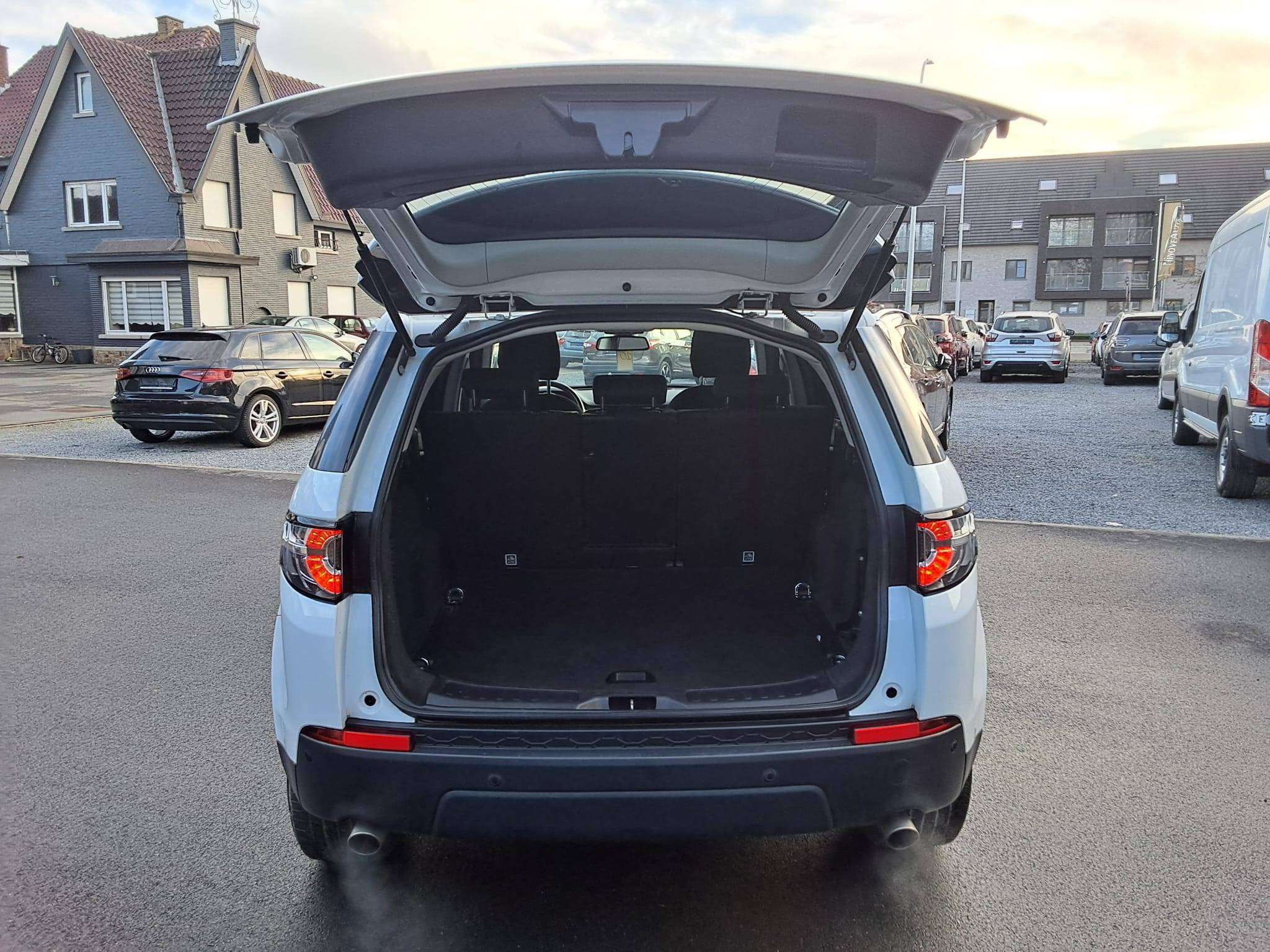 Land Rover Discovery Sport 2.0 TD4  NAVI PANO PARKHULP V&ACHTER BLUET CRUISE