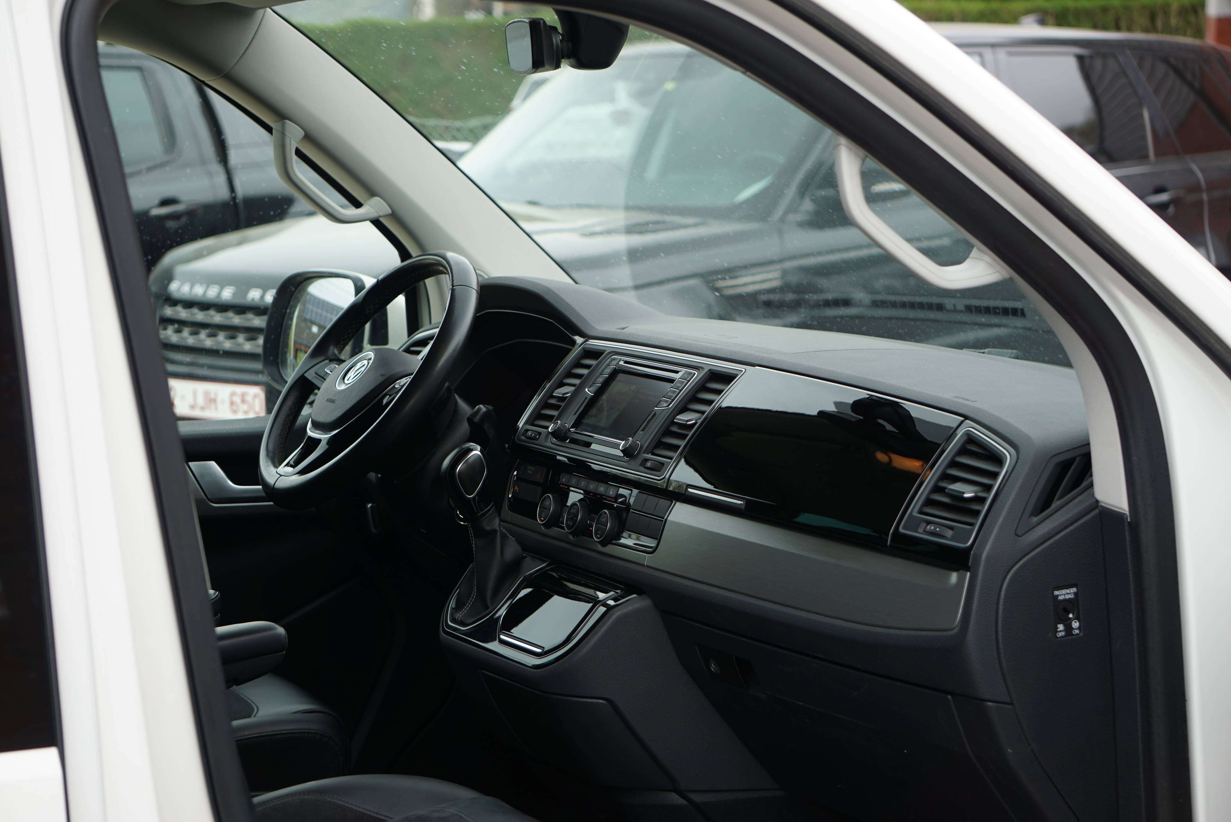 Volkswagen T6 Multivan 2.0 TDi  Generation Six DSG 7 PLACES DISTRONIC FULL