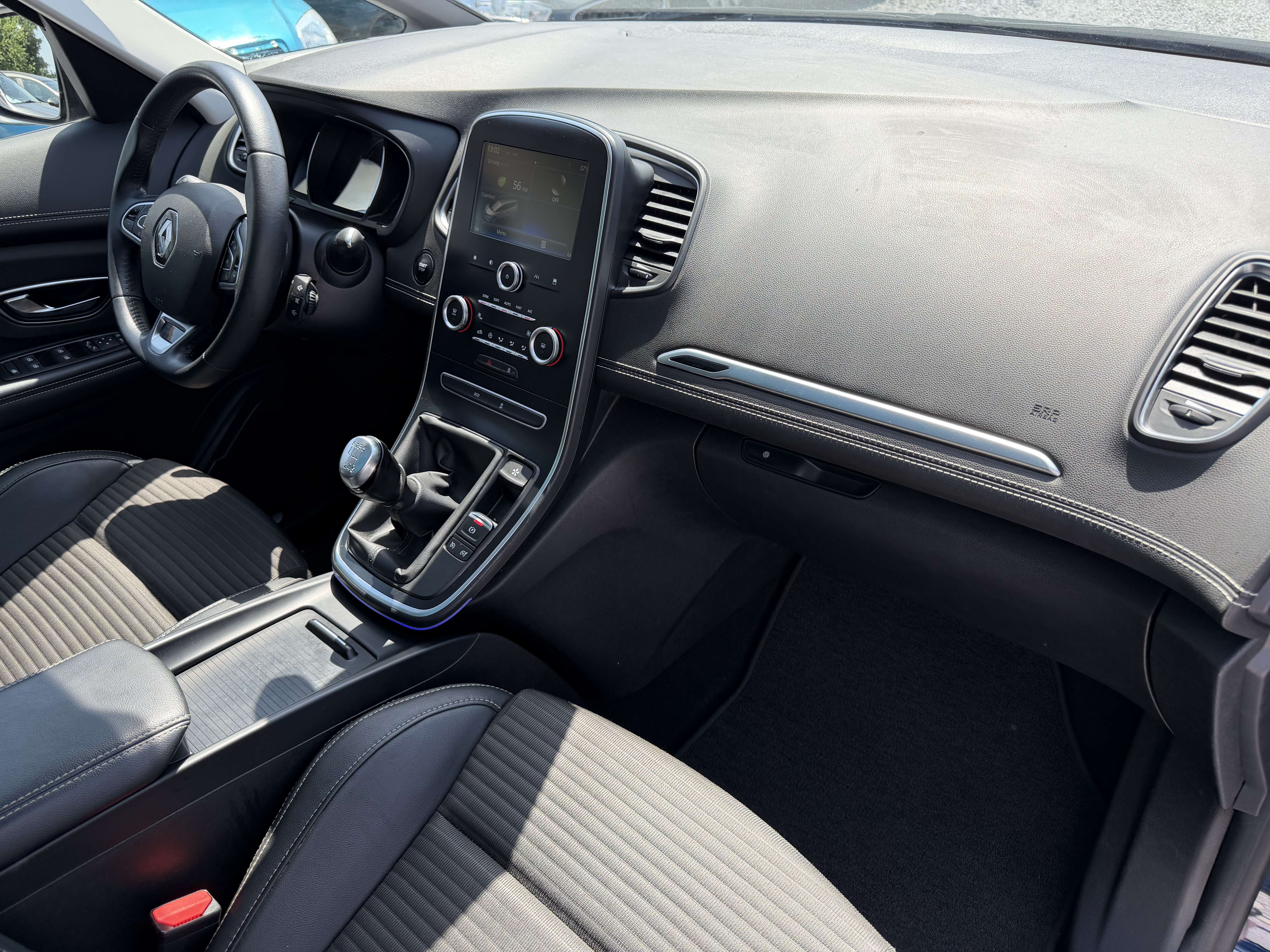 Renault Grand Scenic 1.5 dCi Energy - 7 Places - New model - Navigation
