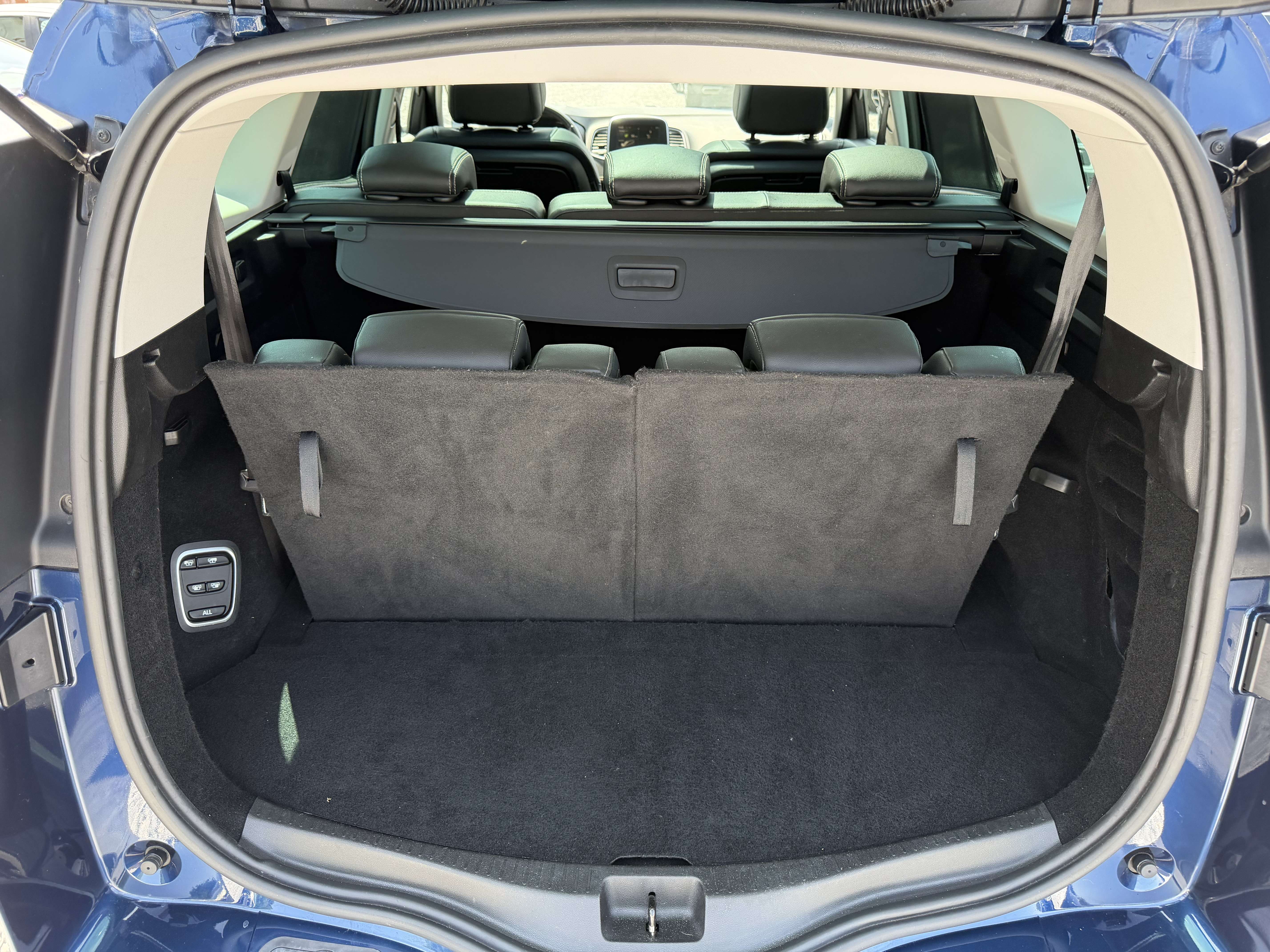 Renault Grand Scenic 1.5 dCi Energy - 7 Places - New model - Navigation
