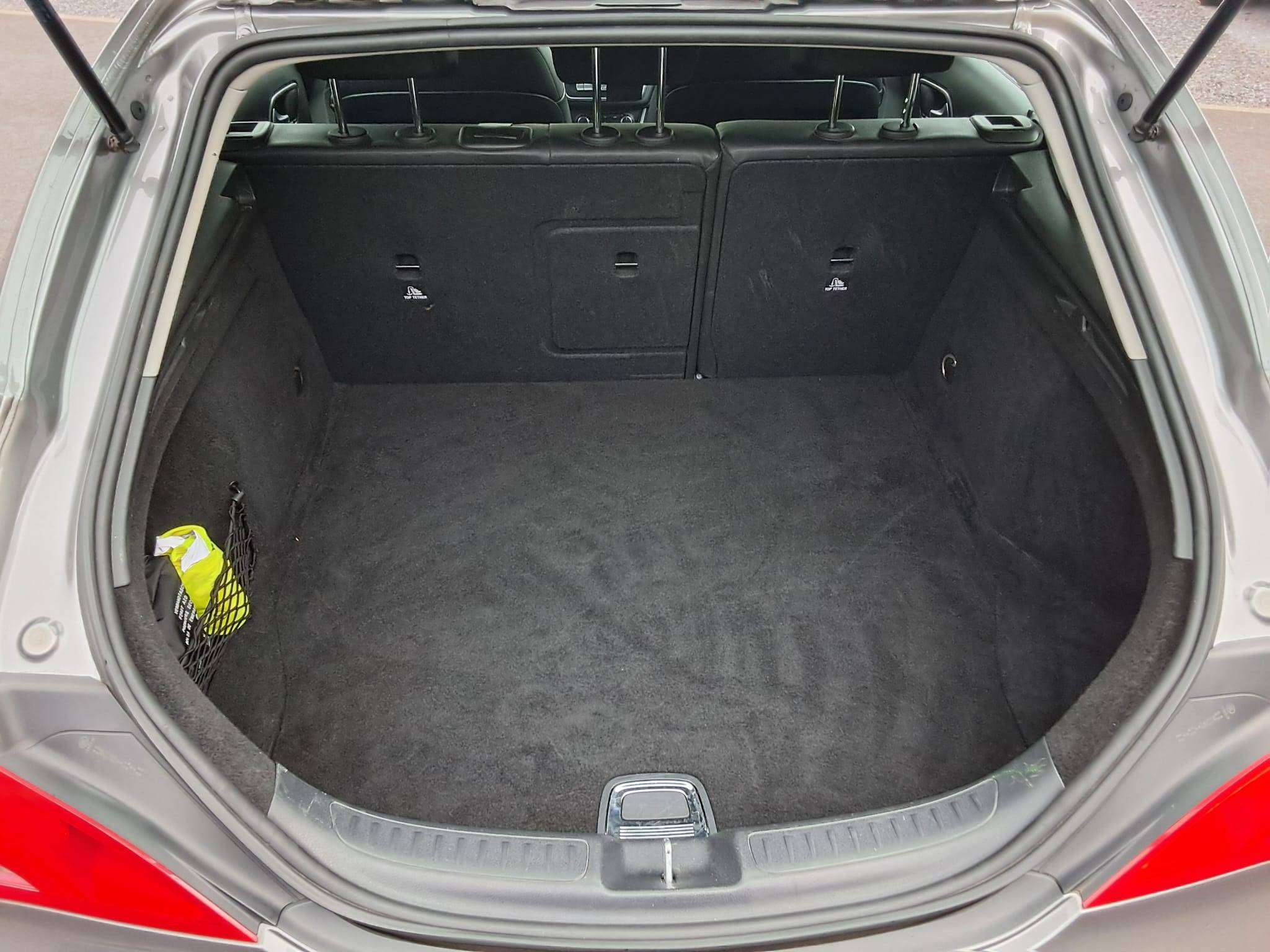 Mercedes-Benz CLA 180 AUTOMAAT LEDER NAVI CAMERA BLUET  1STE EIGENAAR