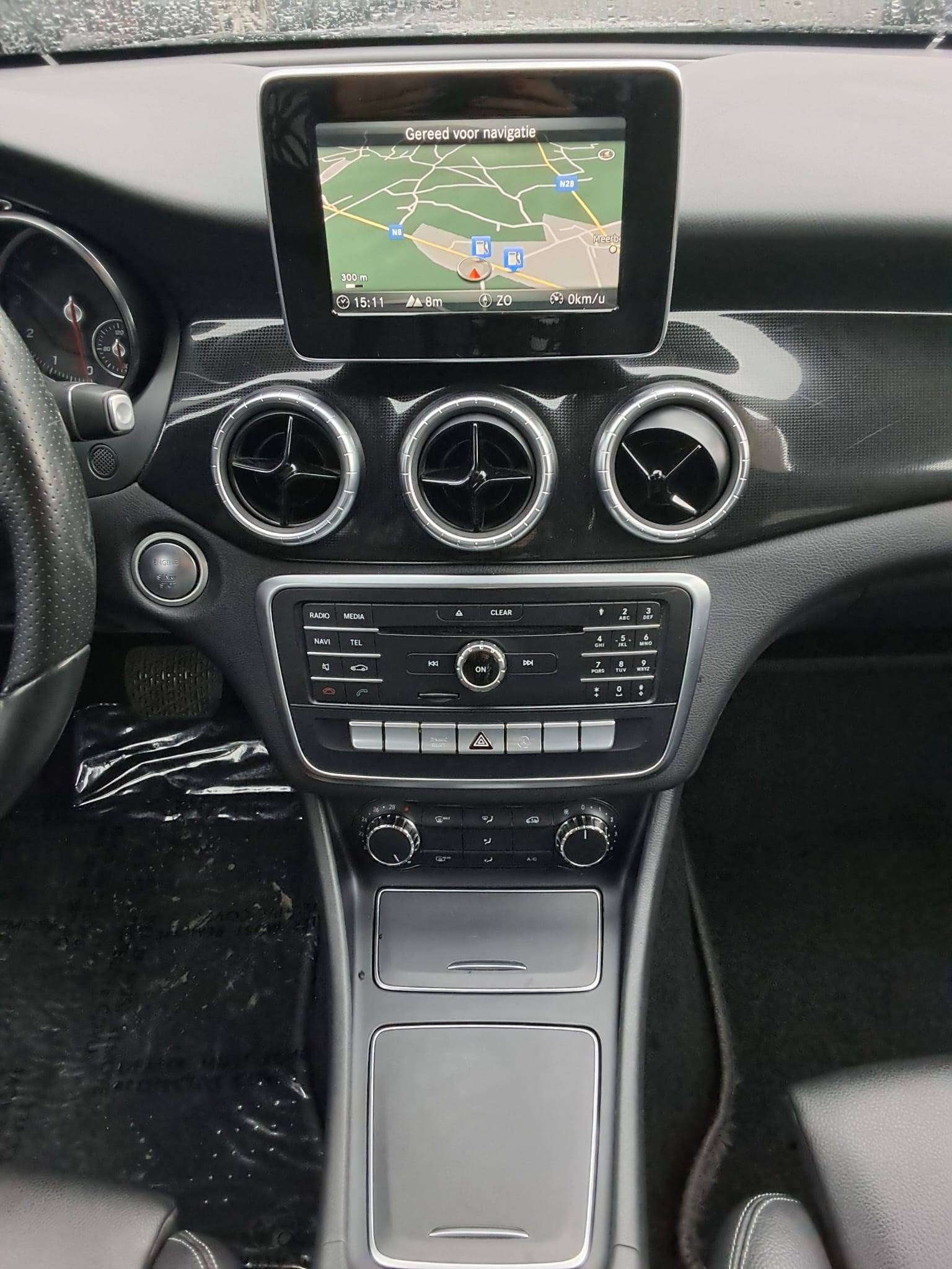 Mercedes-Benz CLA 180 AUTOMAAT LEDER NAVI CAMERA BLUET  1STE EIGENAAR