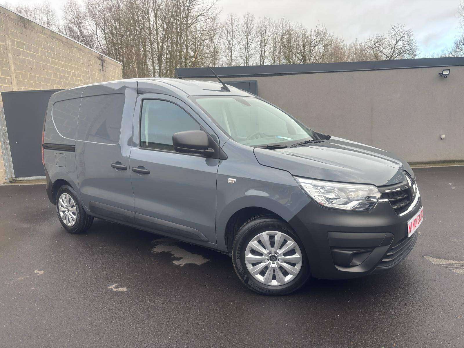 Renault Express 1.5d Blue dCi Ecoleader*Apple Carplay HALFLED