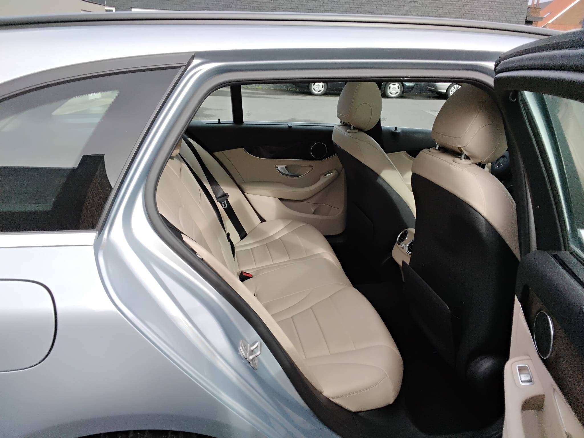 Mercedes-Benz C 220 AUTOM NAVI TREKHAAK PARKHULP V&A PANODAK BLUET CRUISE