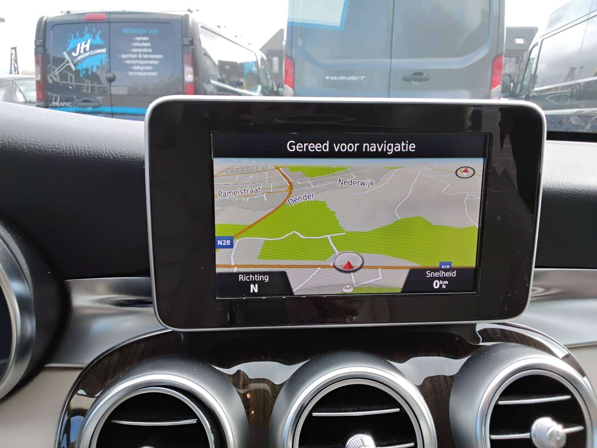 Mercedes-Benz C 220 AUTOM NAVI TREKHAAK PARKHULP V&A PANODAK BLUET CRUISE