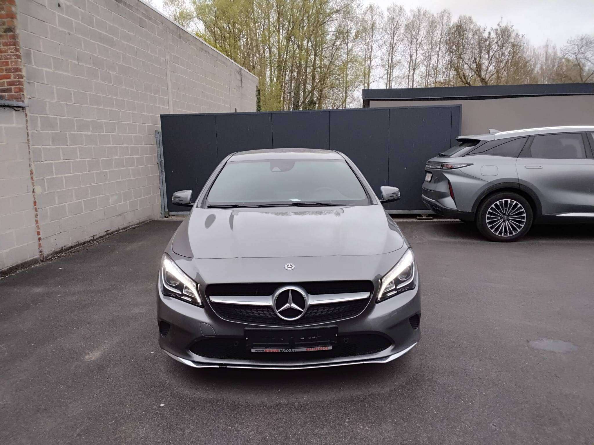 Mercedes-Benz CLA 180 CAM PARKHULP V&A NAVI BLUETOOTH CRUISE
